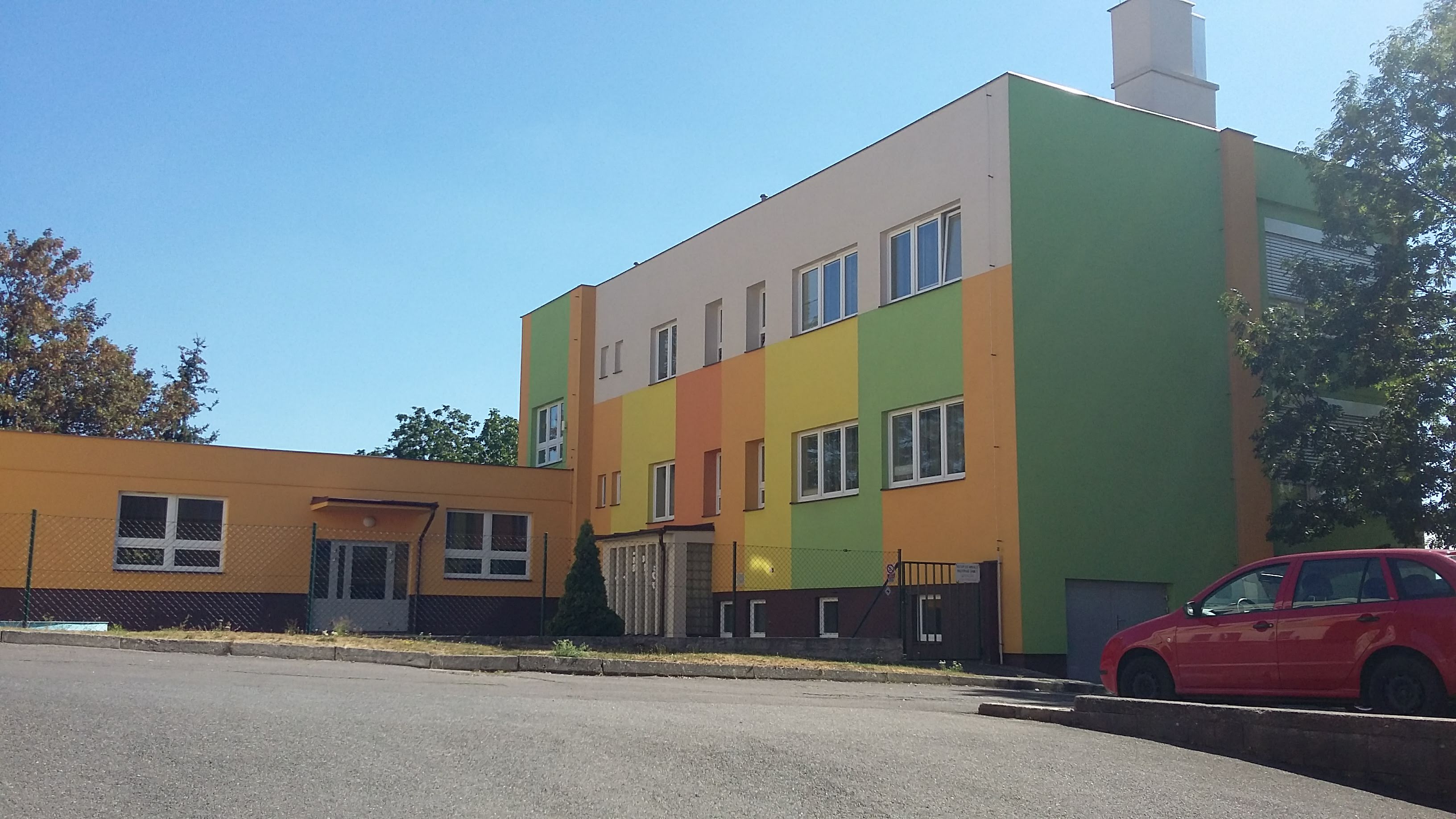 Mateřská škola, Chrast, okres Chrudim foto 2