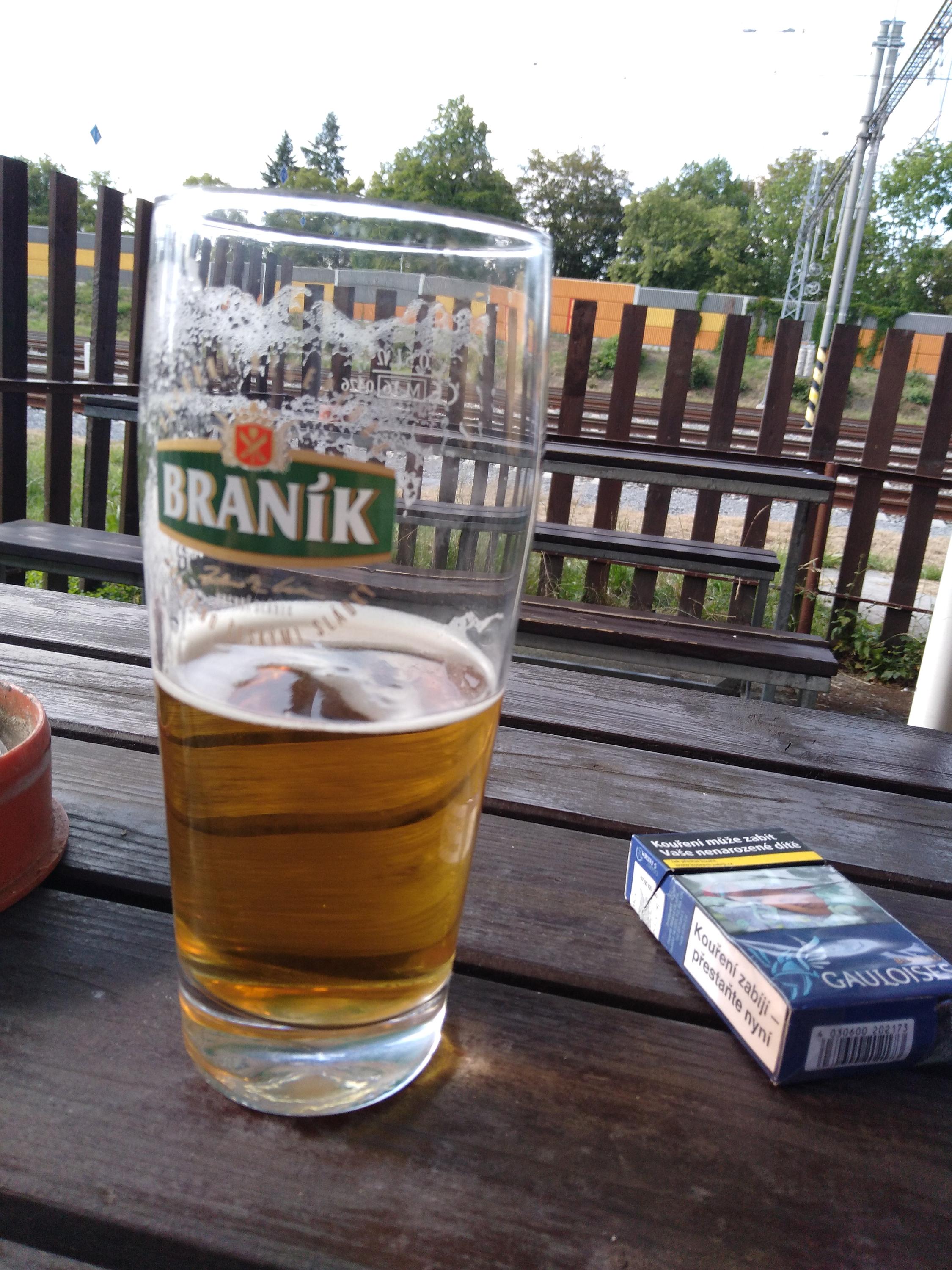 Restaurace U Hostivařského nádraží foto 2