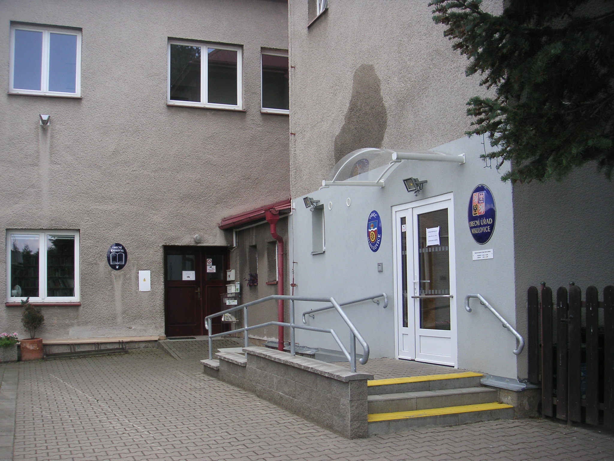 Mikulovice - obecní úřad