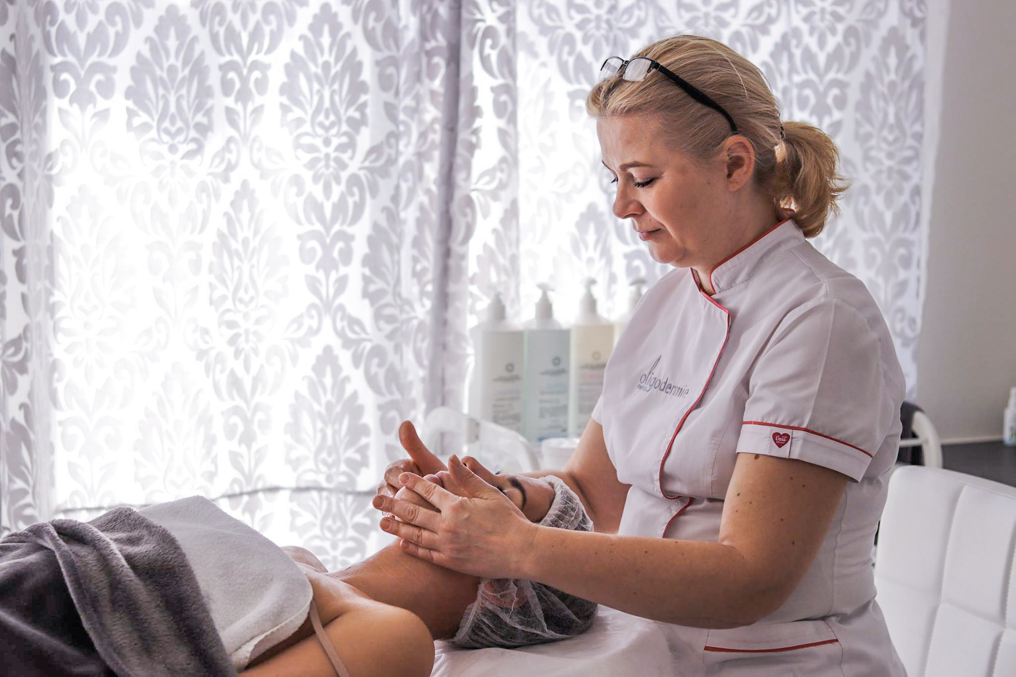 Kosmetická škola Evolution Beauty Institute foto 5