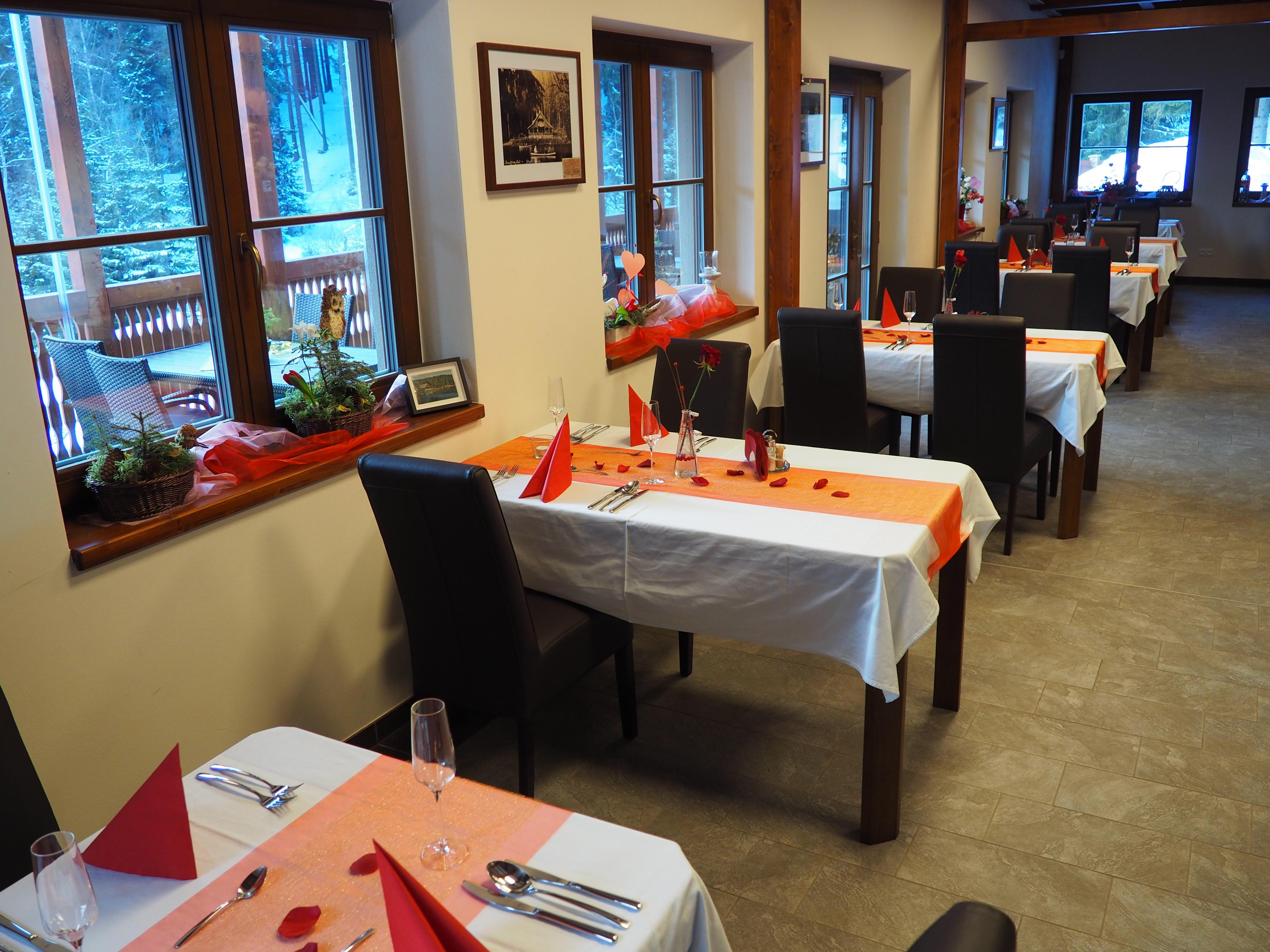 Lesní restaurant a penzion Jezírko Jáchymov foto 4