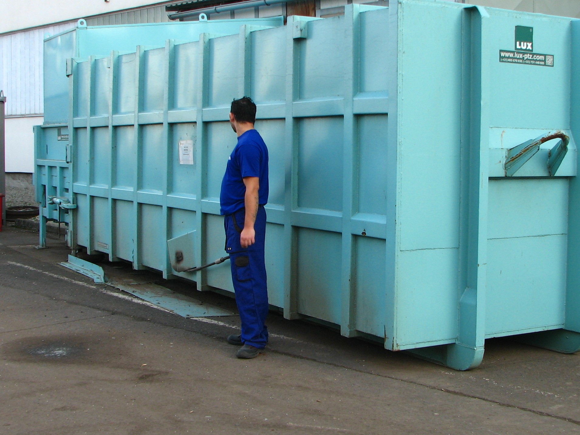 HM PROFIS FACILITY foto 3