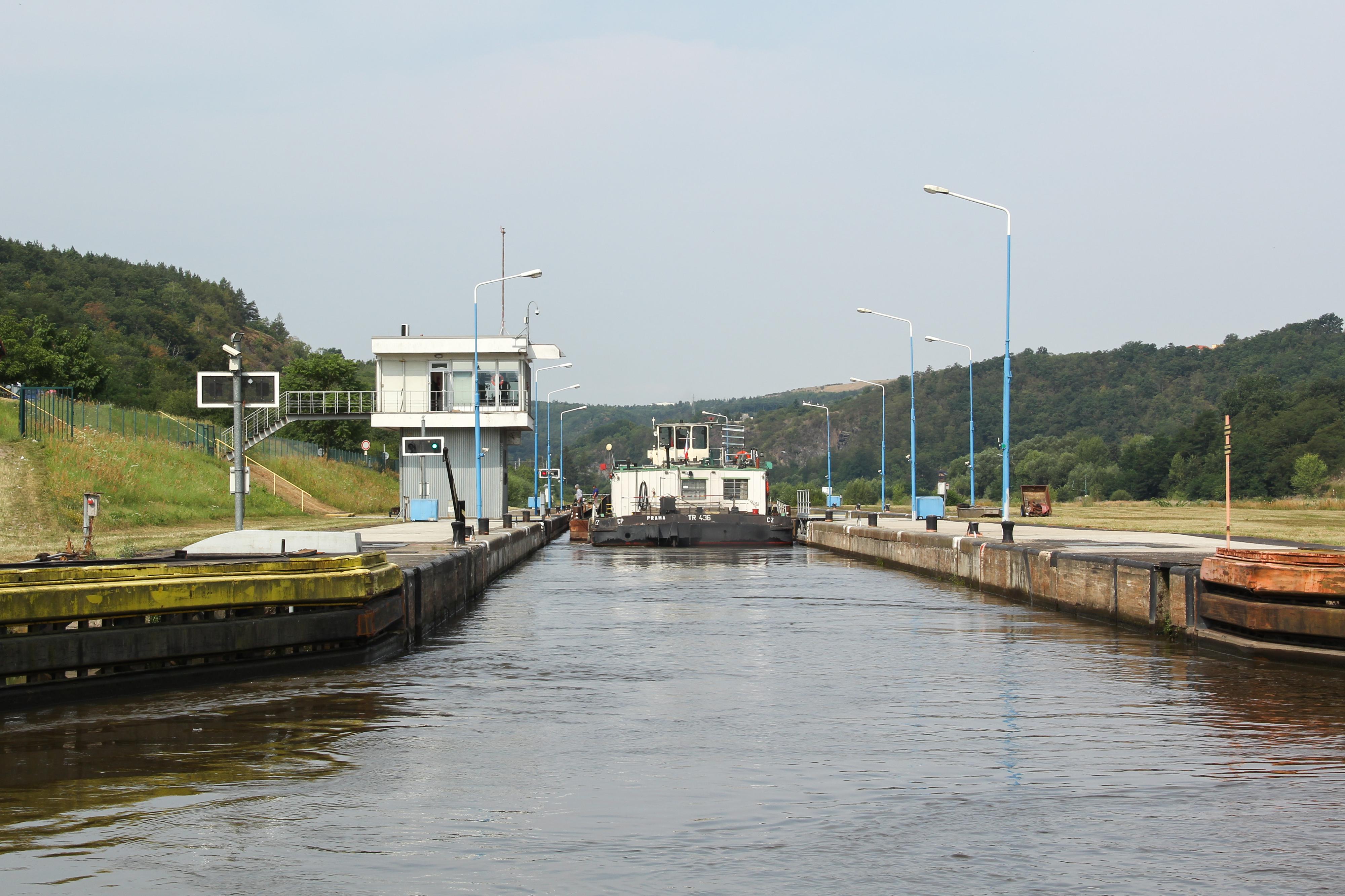 Plavební komora Roztoky foto 2