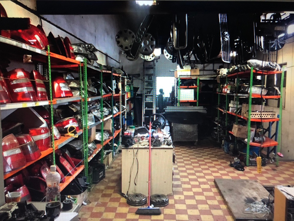 Autovrakoviště Petr Kompánek foto 4