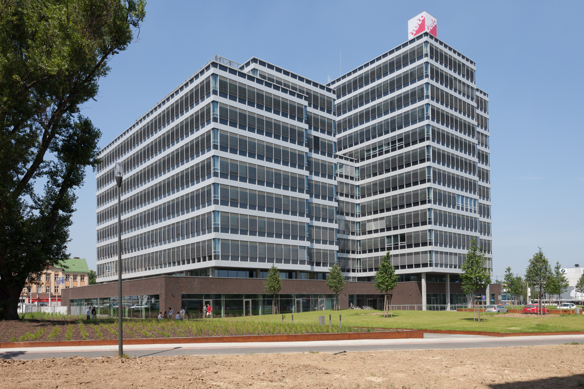 JR e-commerce, s.r.o.