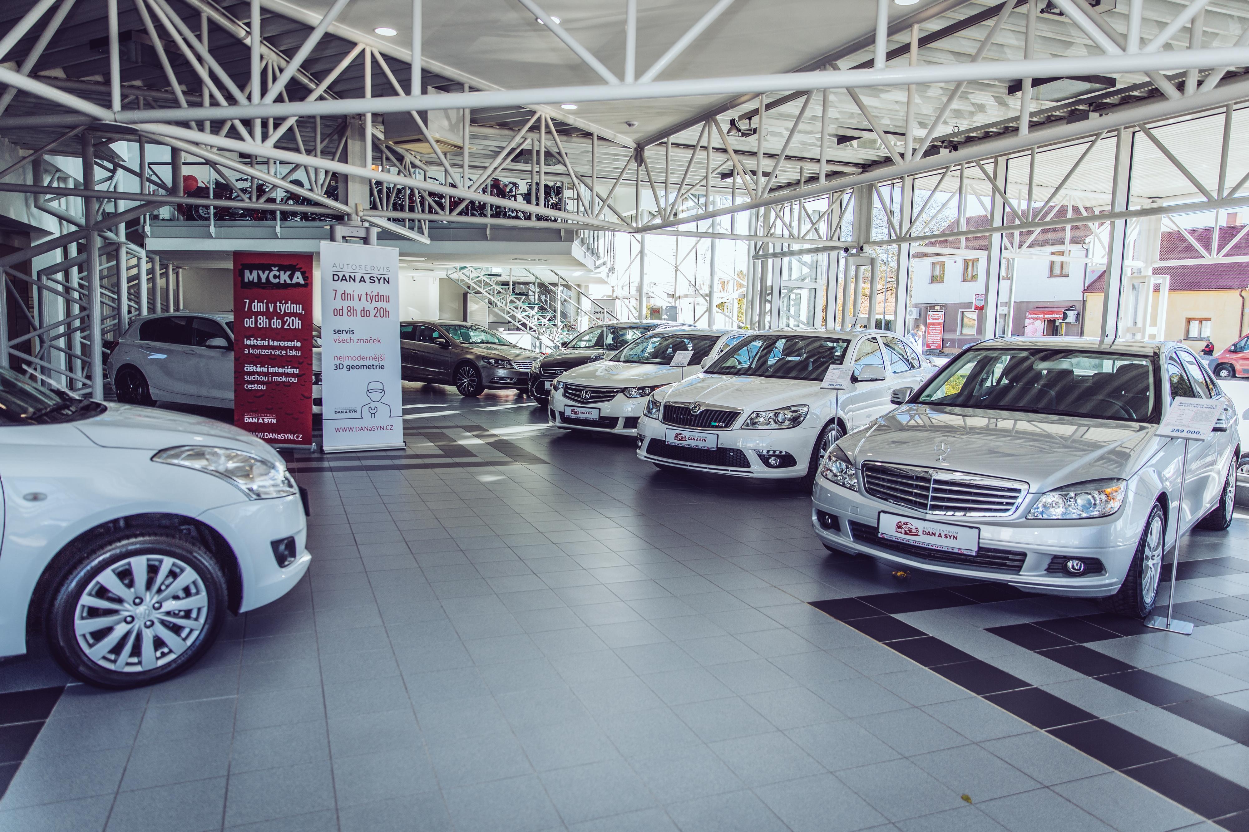 AUTOCENTRUM DAN A SYN foto 2