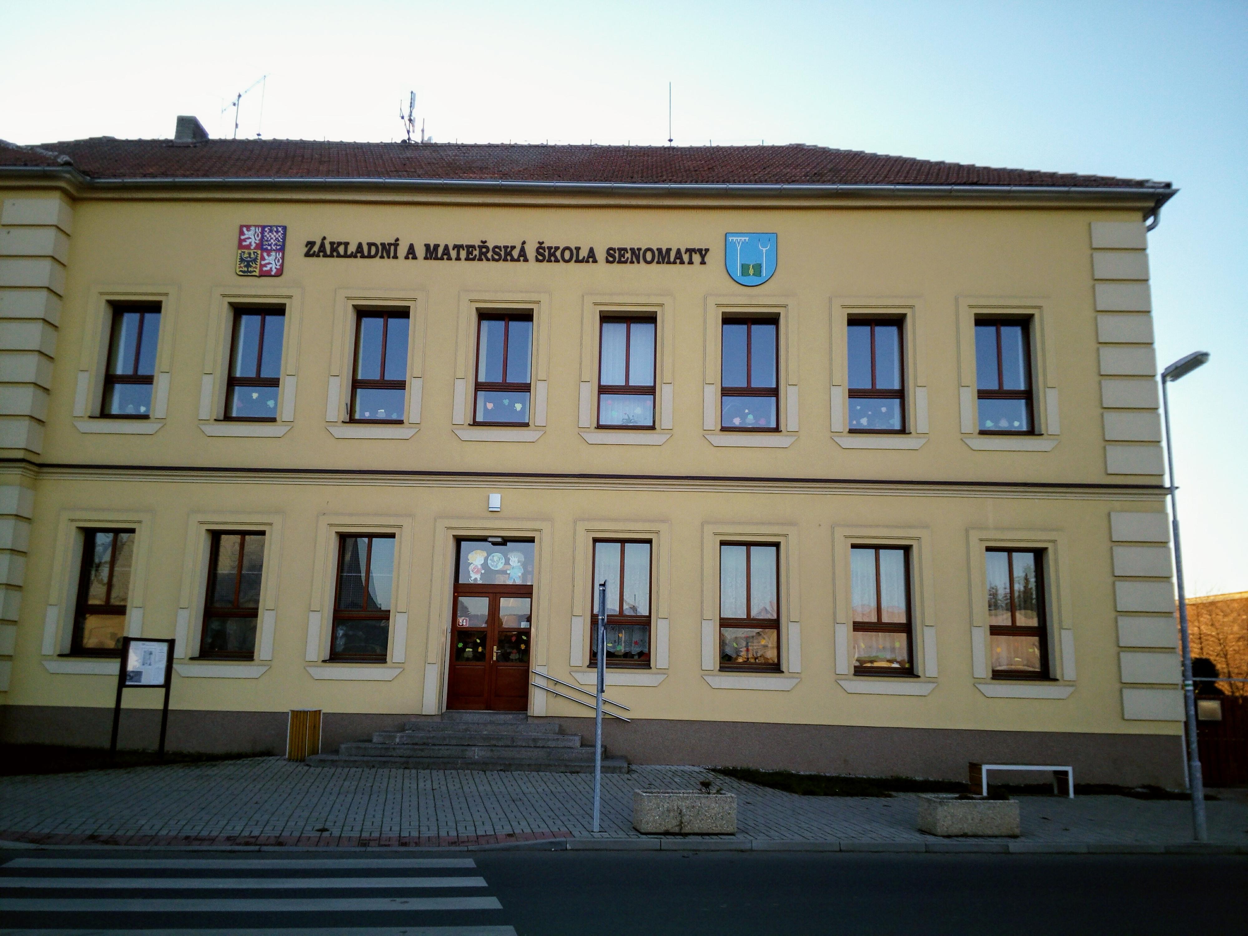 ZŠ a MŠ Senomaty foto 2