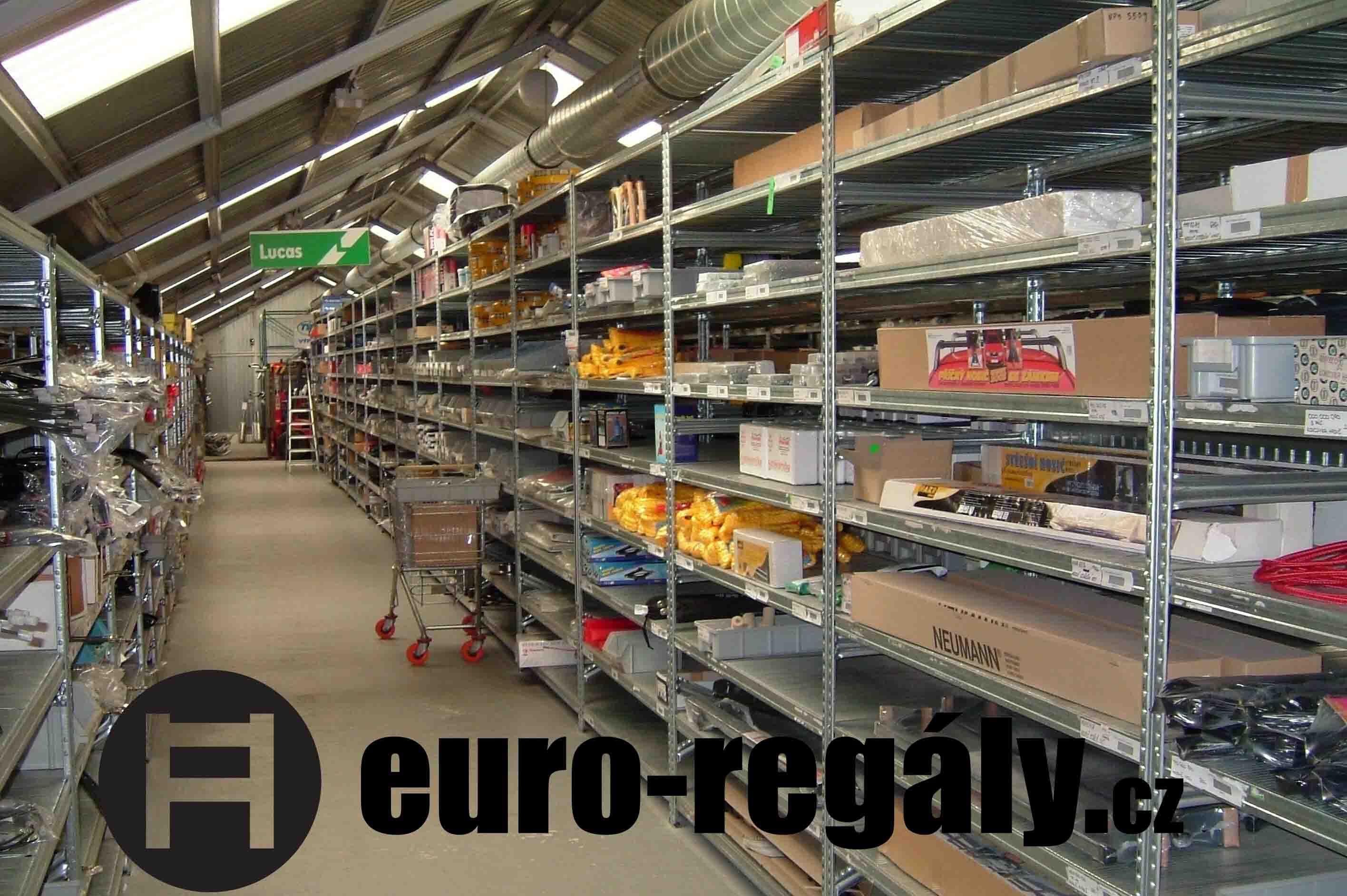 Regály do prodejny, vybavení obchodů - nízké ceny