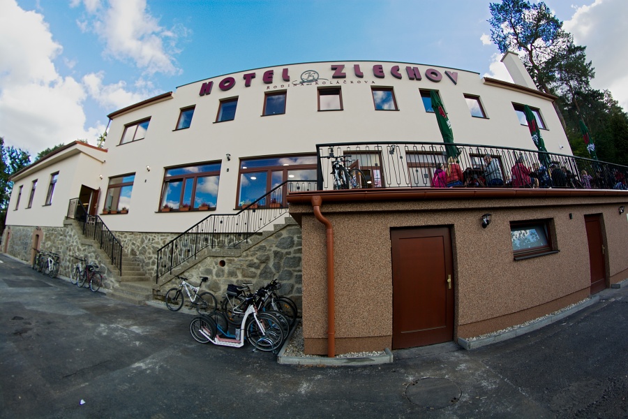 Hotel Zlechov foto 2