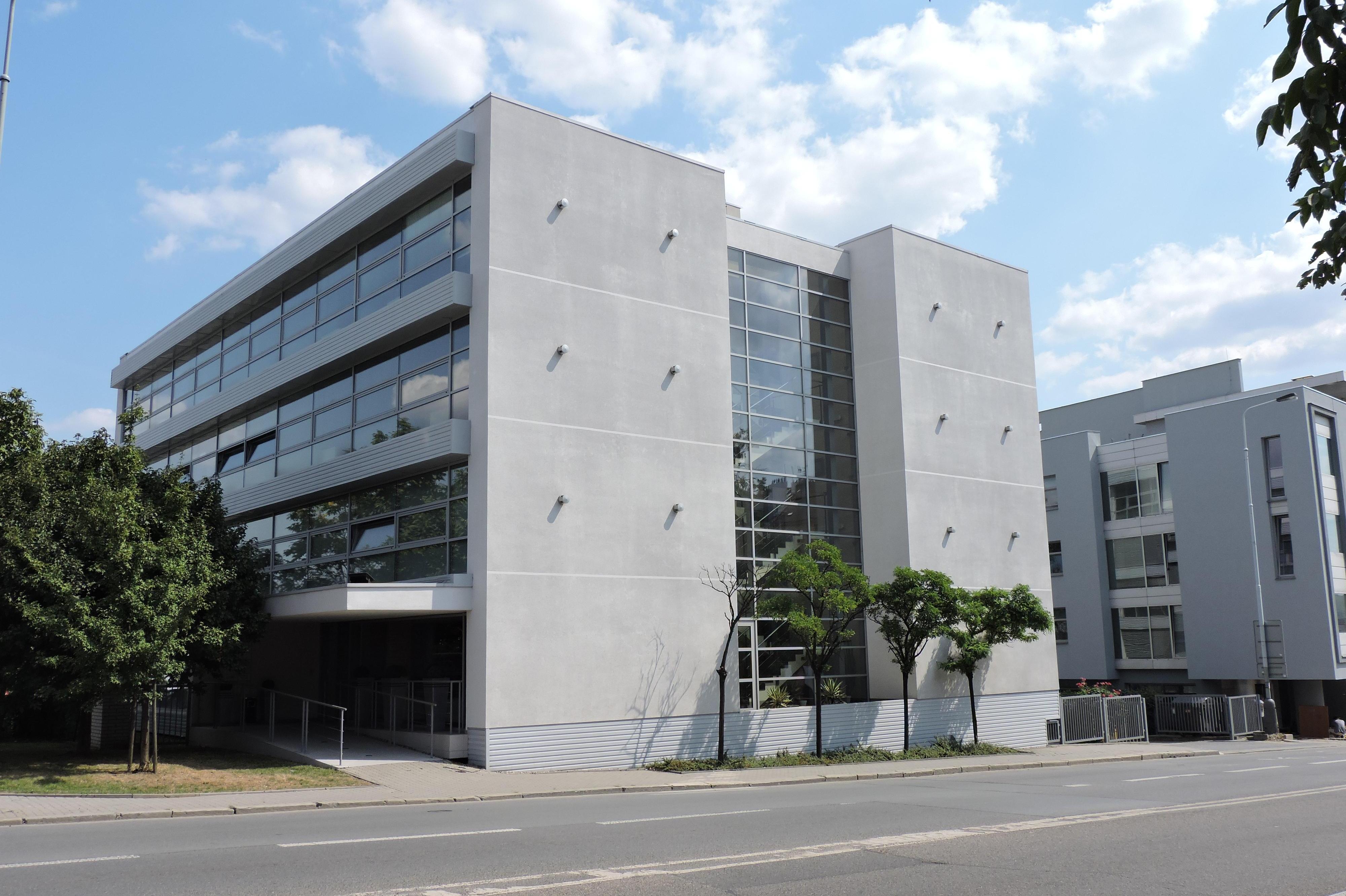 JUDr. ADÉLA KRABCOVÁ, advokátka