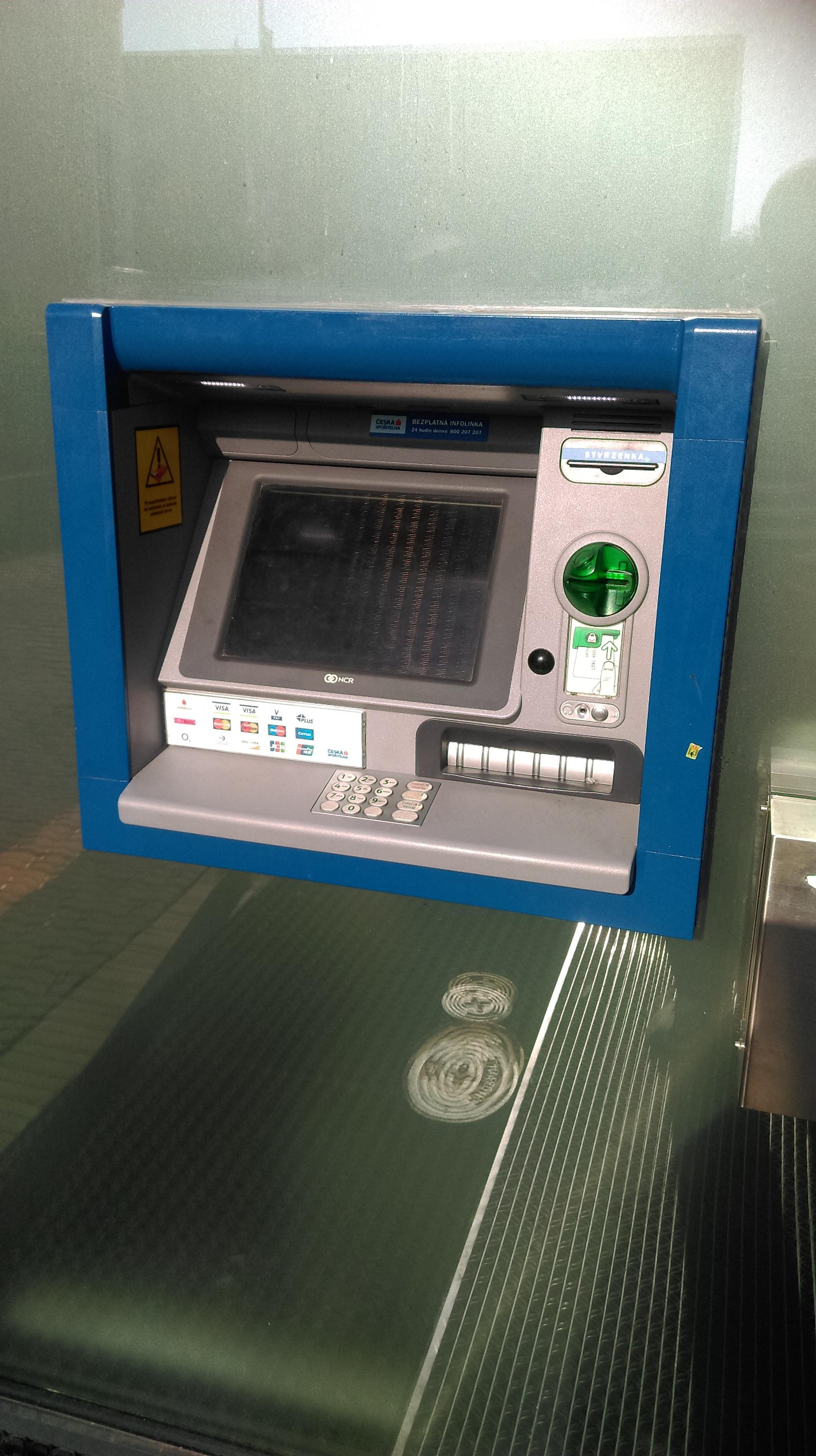 Bankomat České spořitelny foto 3