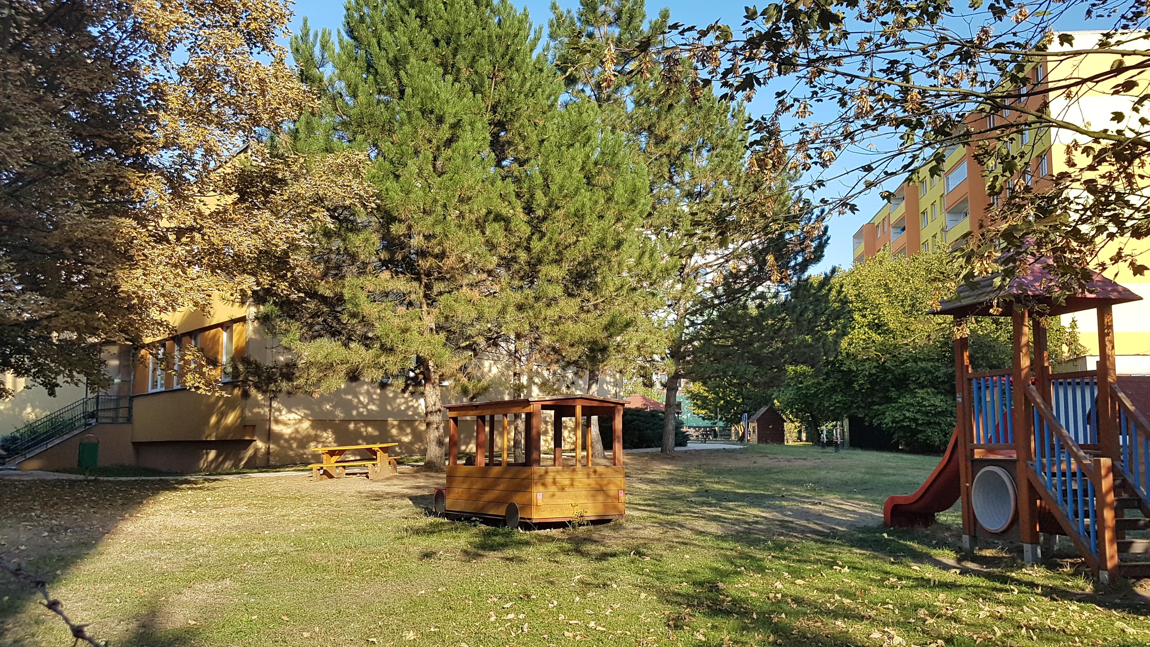 MŠ Louny, Šafaříkova foto 2