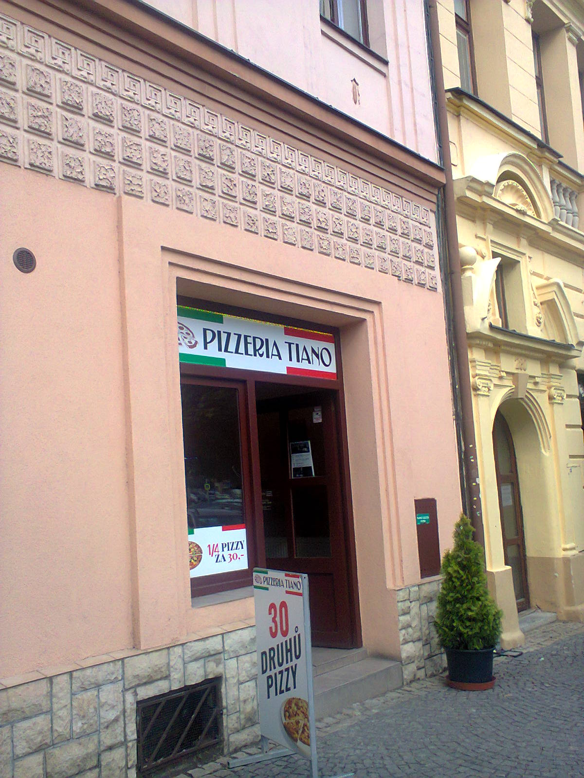 Pizzeria TIANO foto 3