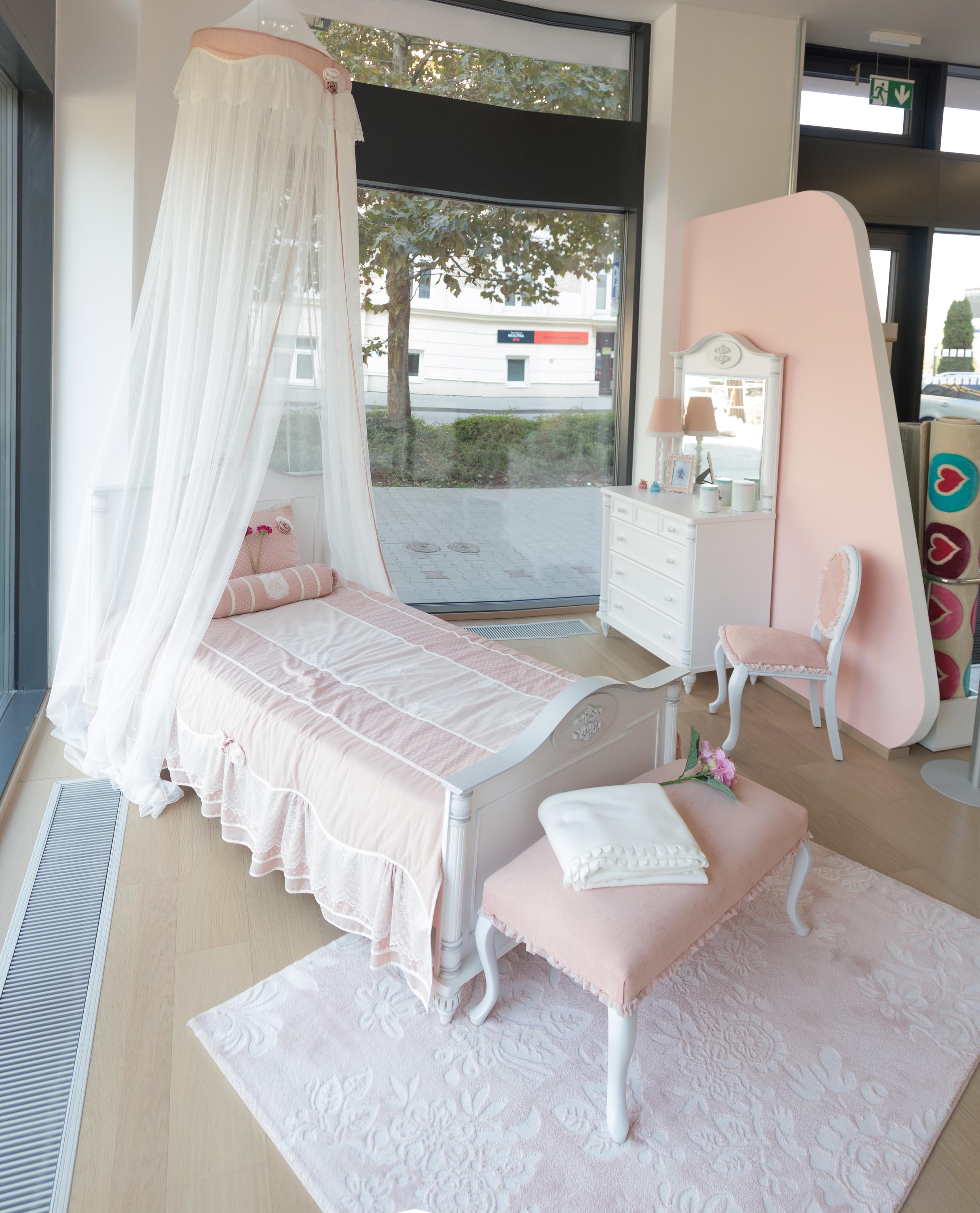 ČILEK dětský a studentský nábytek