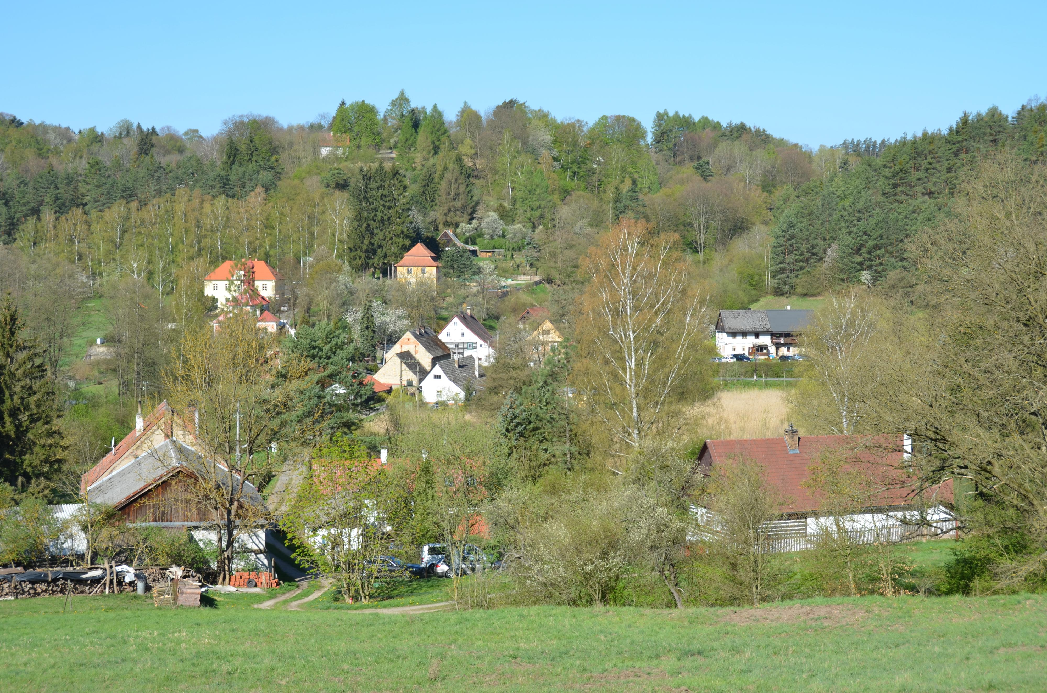 Obecní úřad Medonosy foto 2
