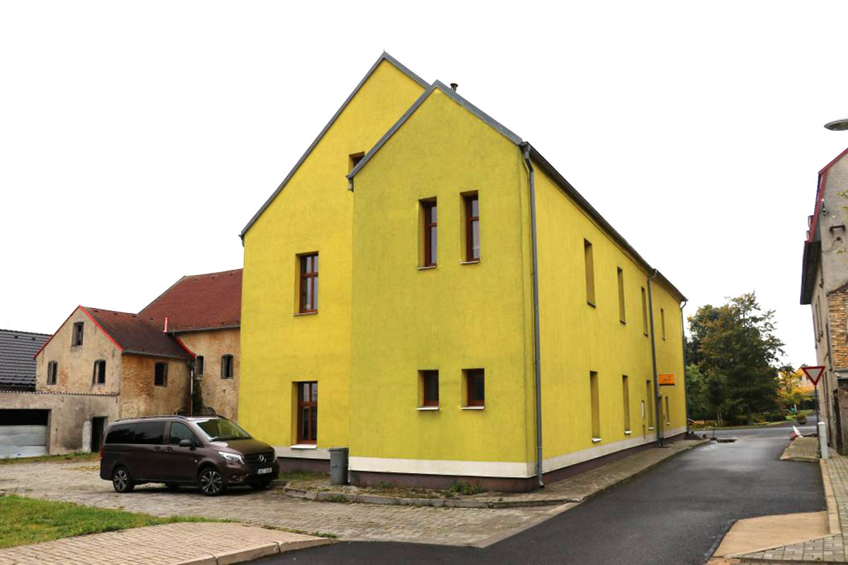 SPORTOVNÍ CENTRUM MĚDĚNEC