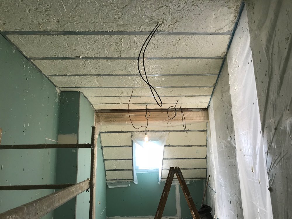 Patrik Radaušer - pěnová izolace foto 2