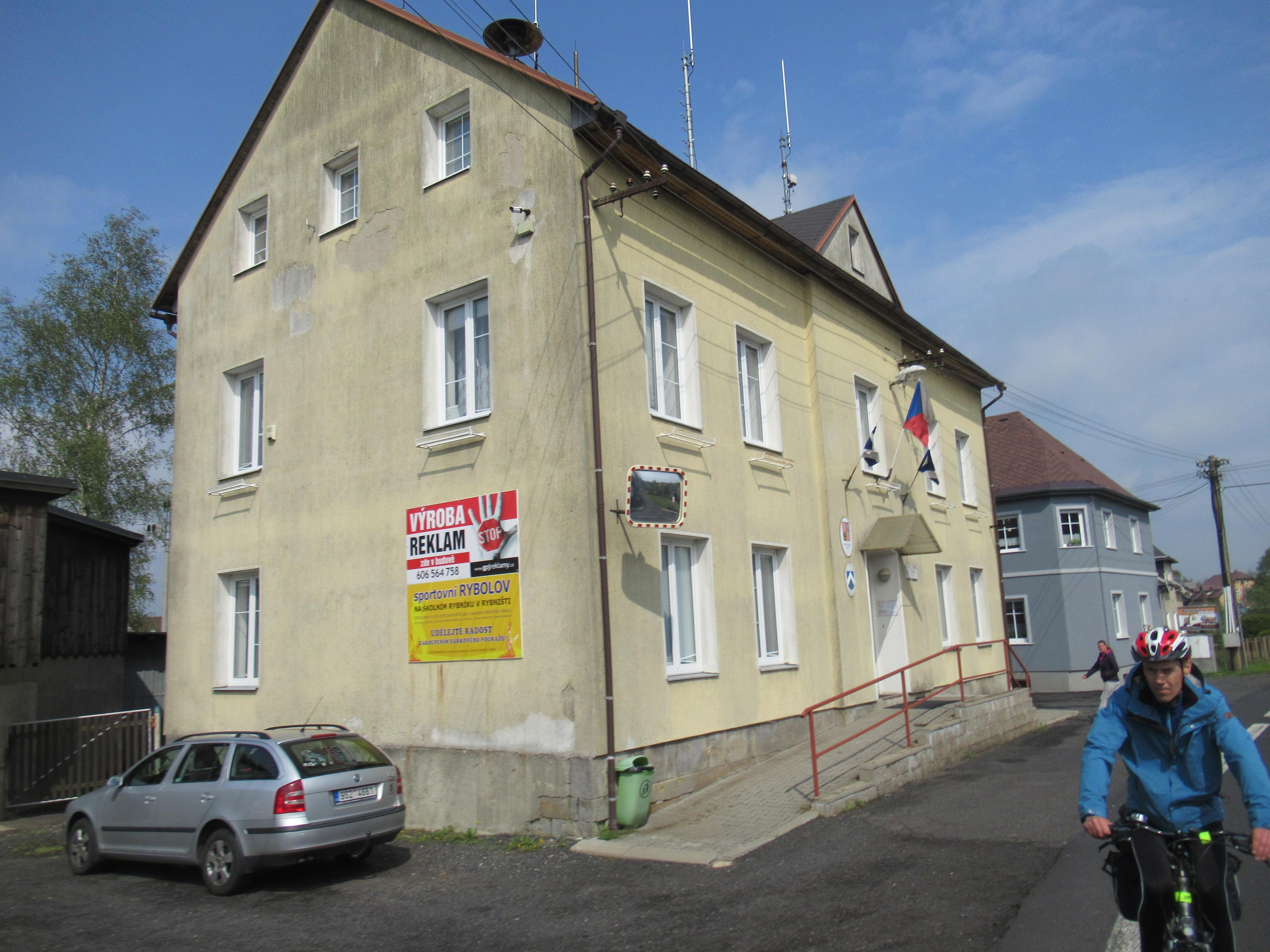Rybniště - obecní úřad foto 2