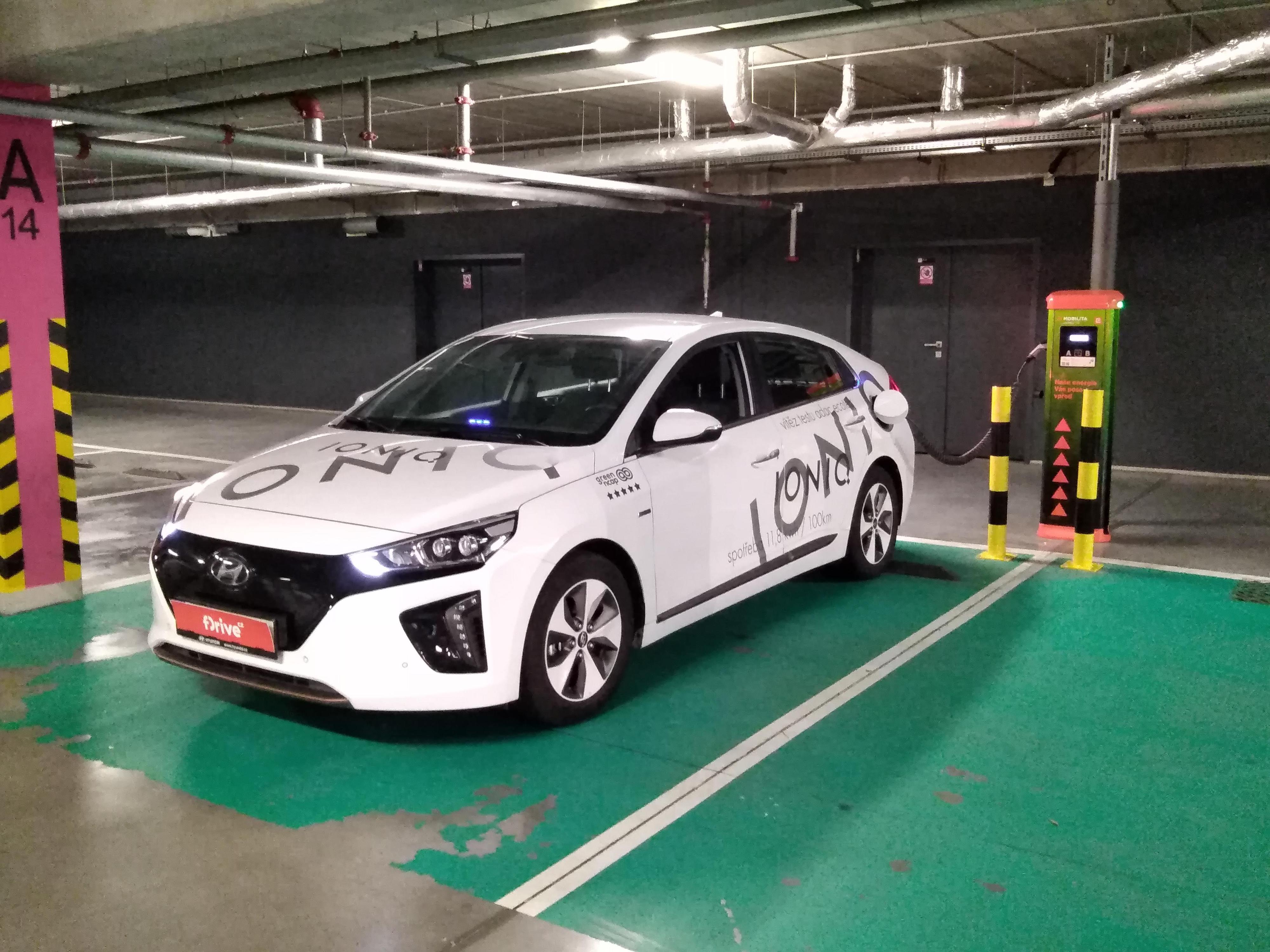 Nabíjecí stanice ČEZ foto 2