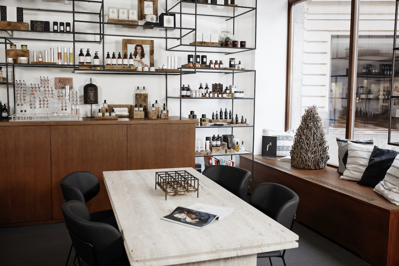 Silk Ferries kosmetické studio a beauty store foto 3