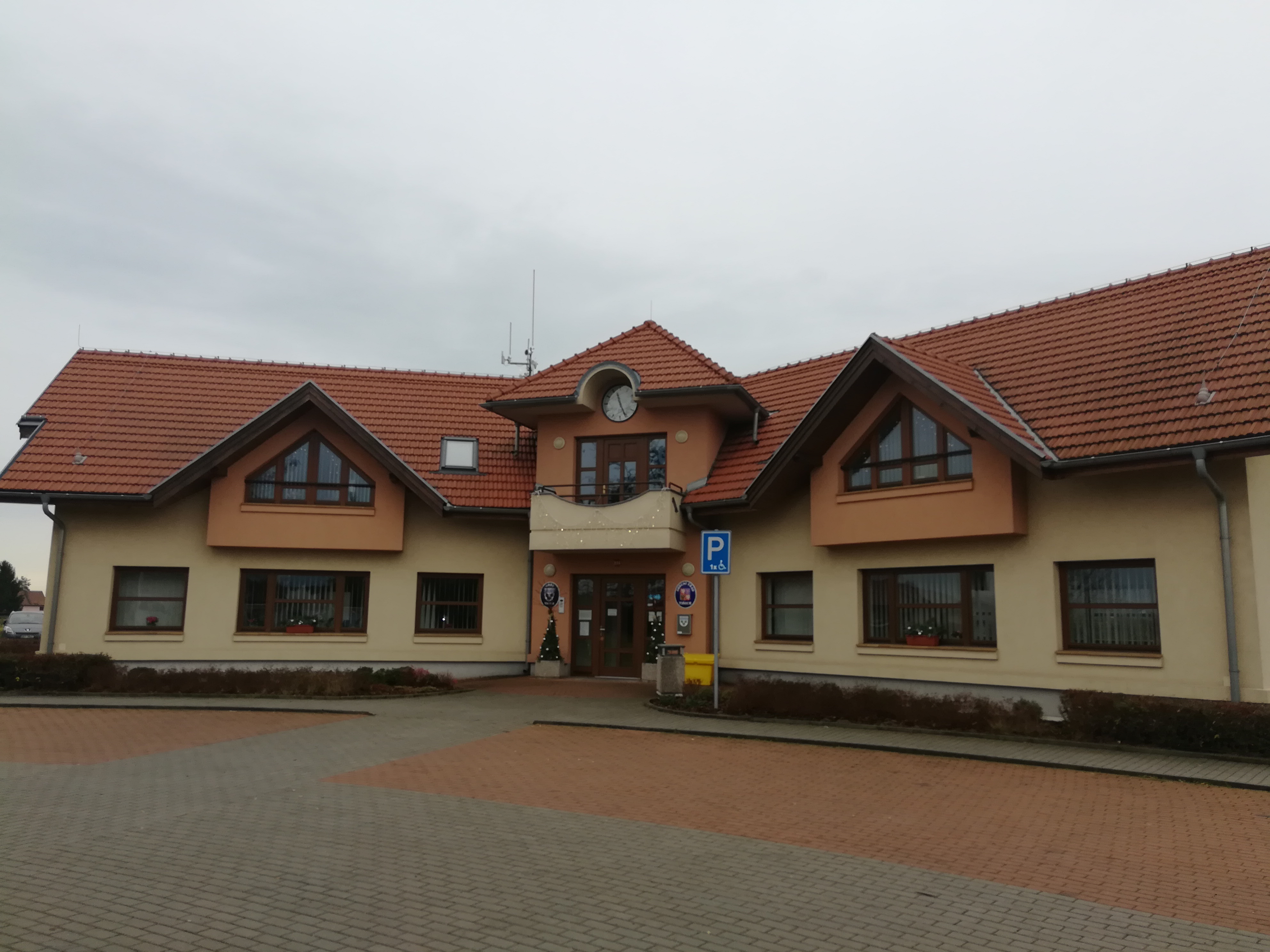 Tišice - obecní úřad