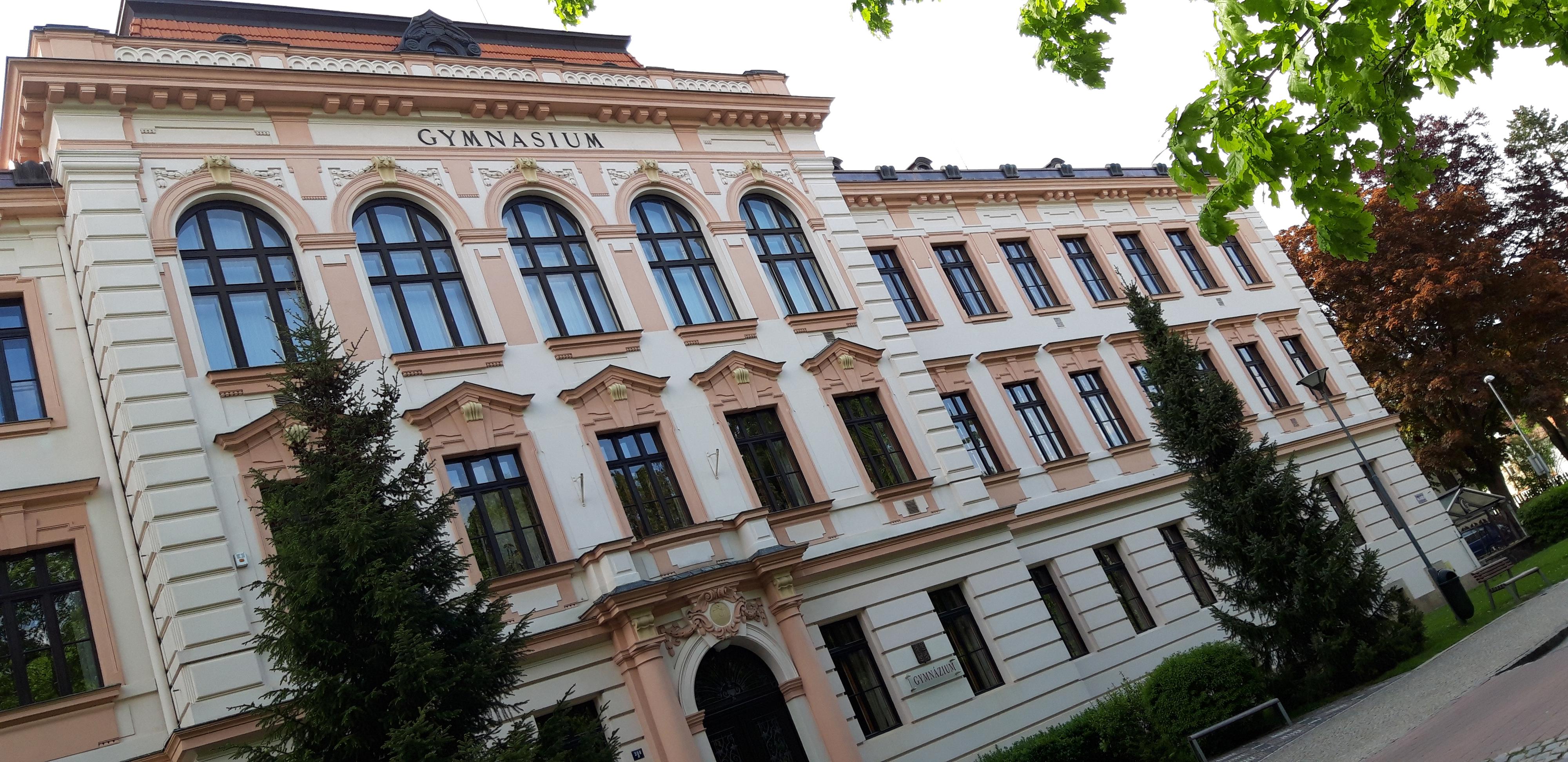 Gymnázium Třeboň, Na Sadech foto 2