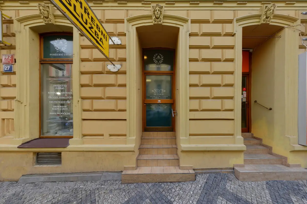 POHŘEBNÍ ÚSTAV ELPIS