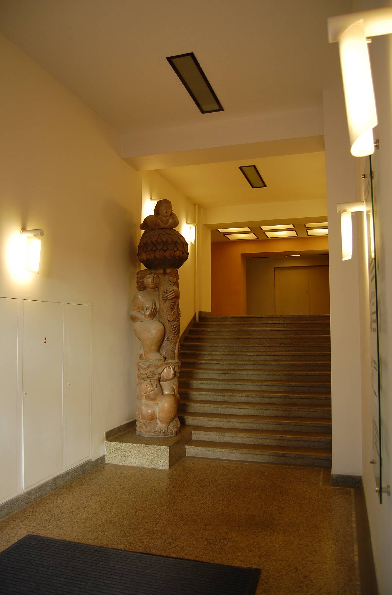 Dům SCALA foto 4