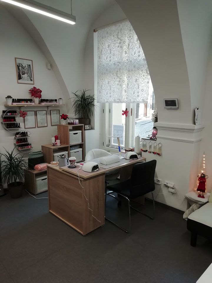 Vlasové a nehtové studio La Cutie foto 2