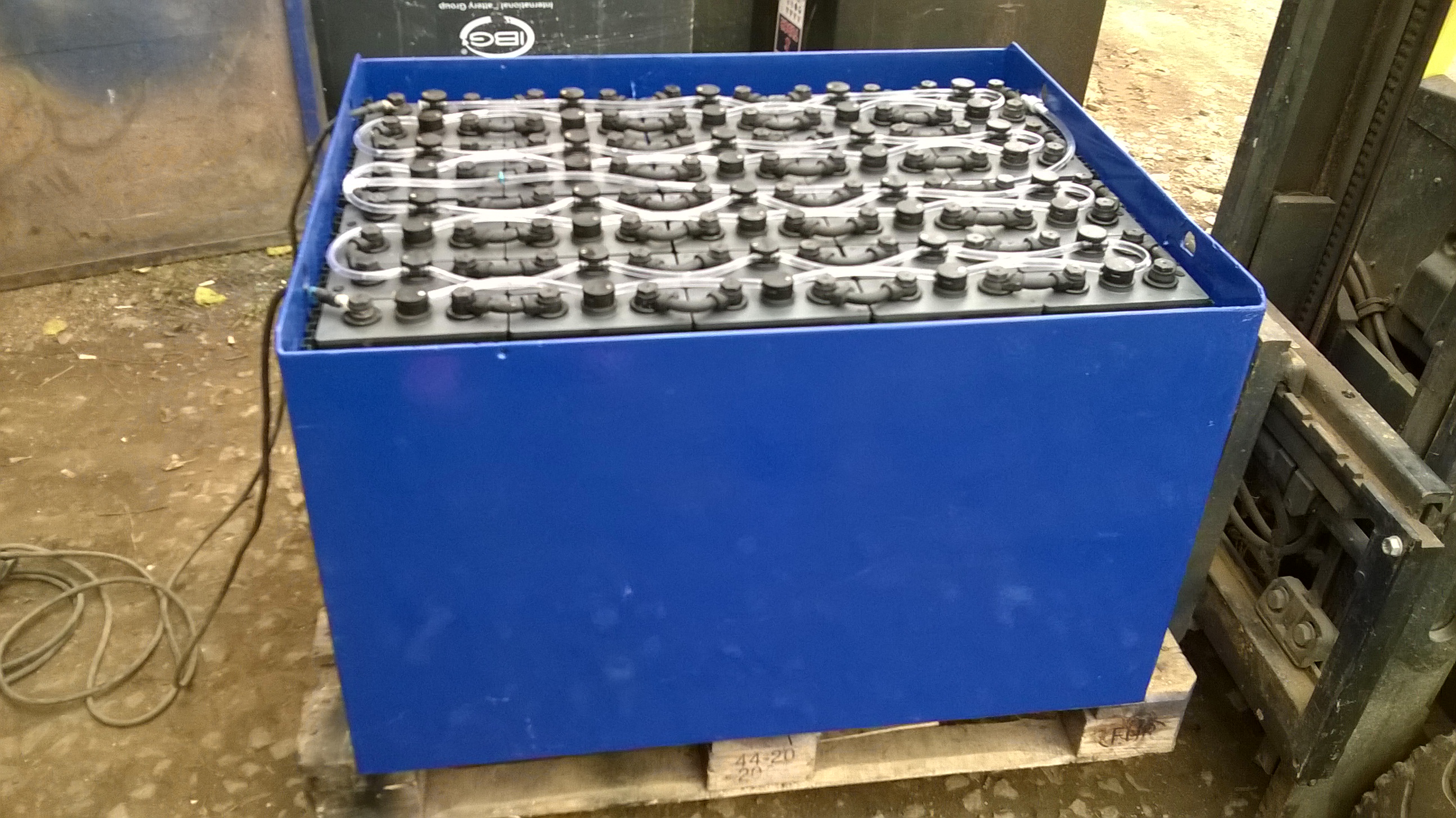 Trakční Baterie J. P. Technic foto 2