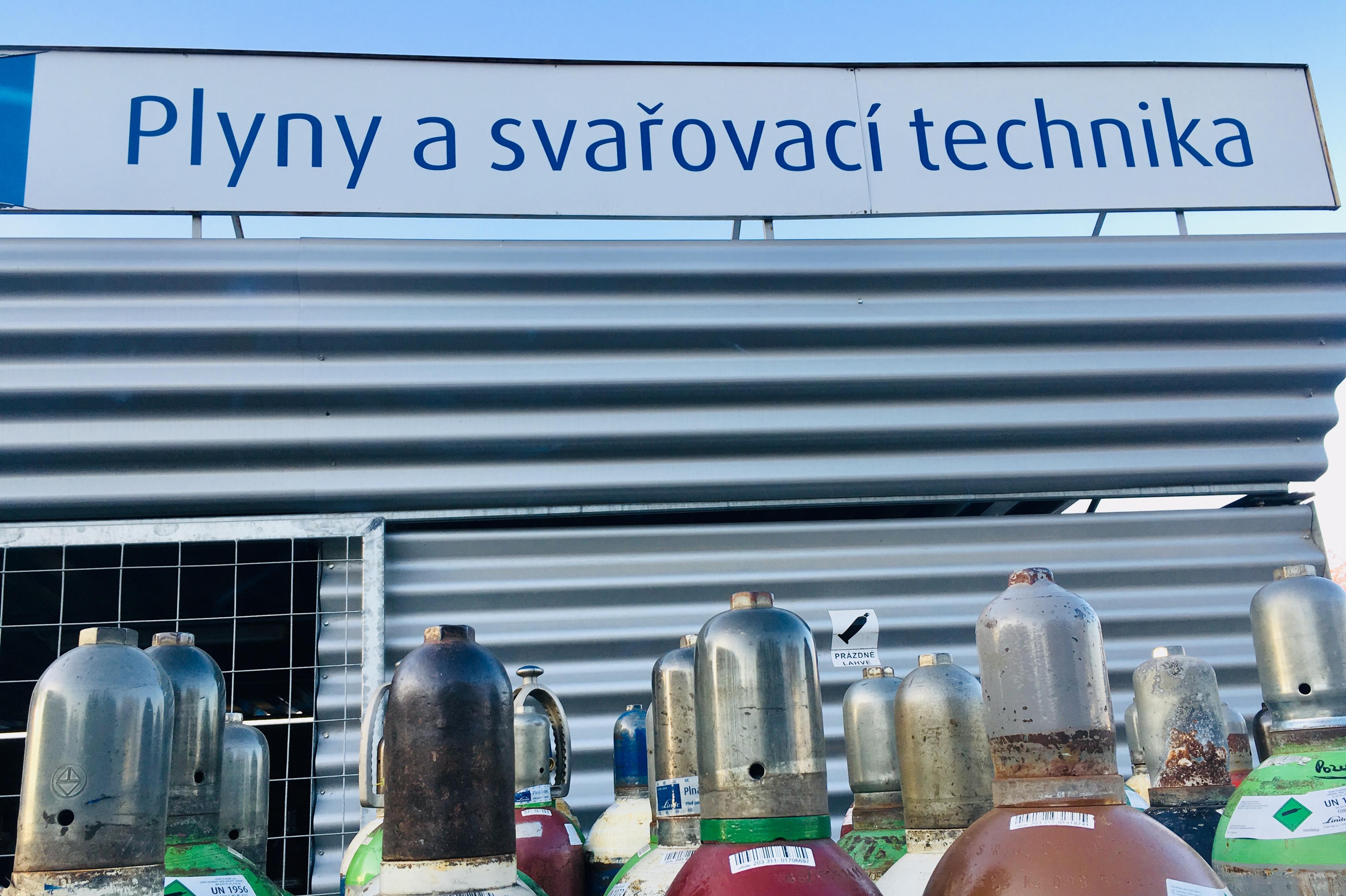 Technické plyny v tlakových lahví