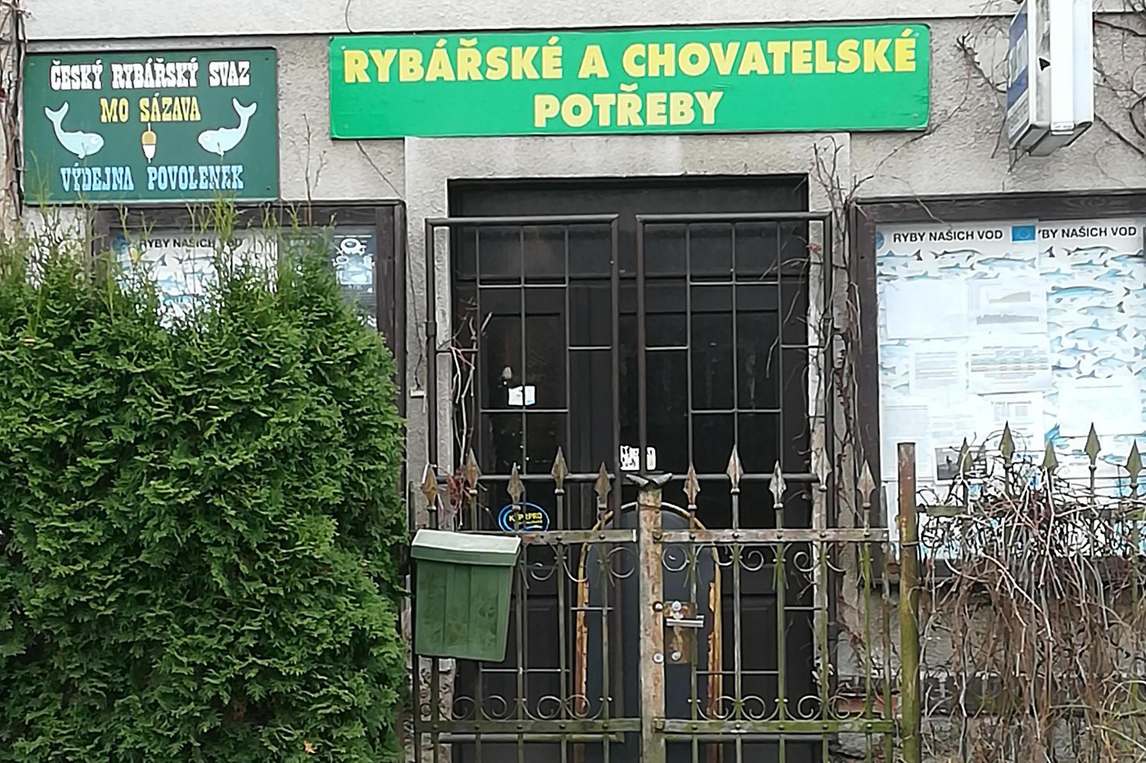 Rybářské a chovatelské potřeby -akarka
