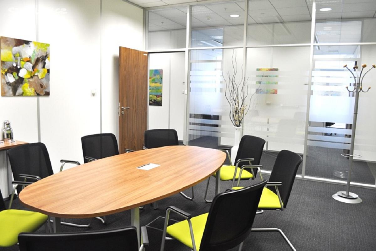 JR e-commerce, s.r.o.