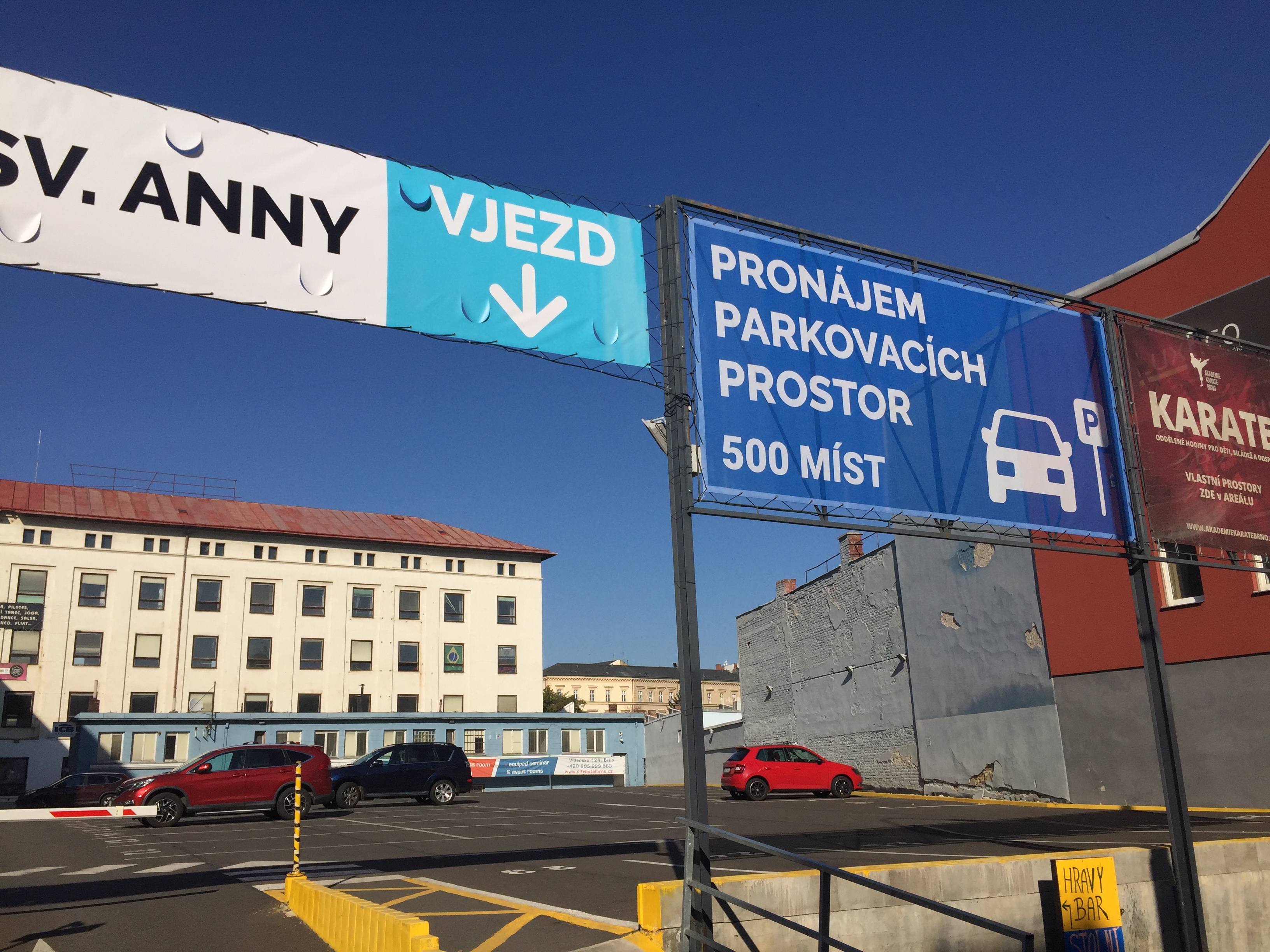 Parkoviště u svaté Anny foto 3