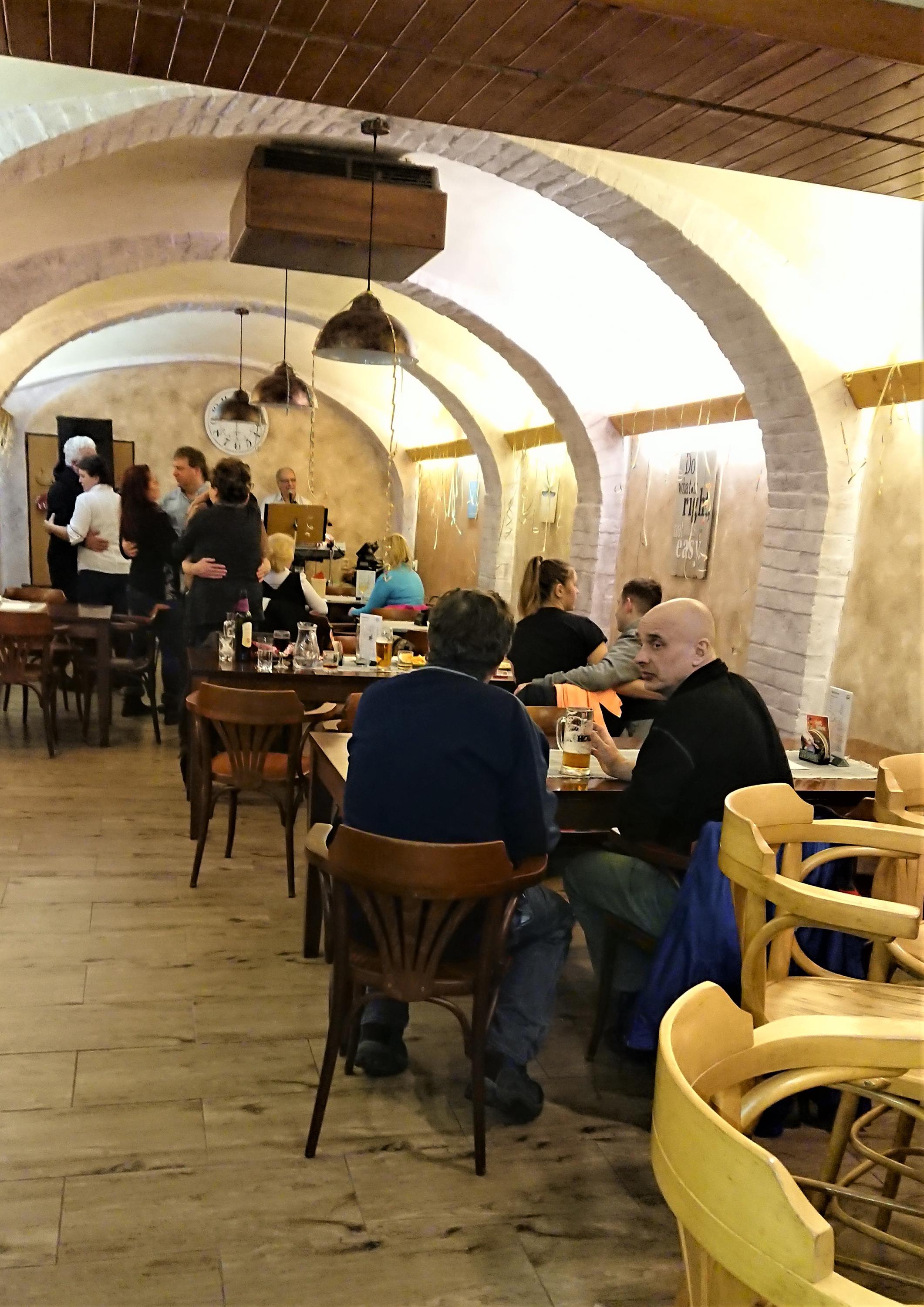 Restaurace Dekl foto 2