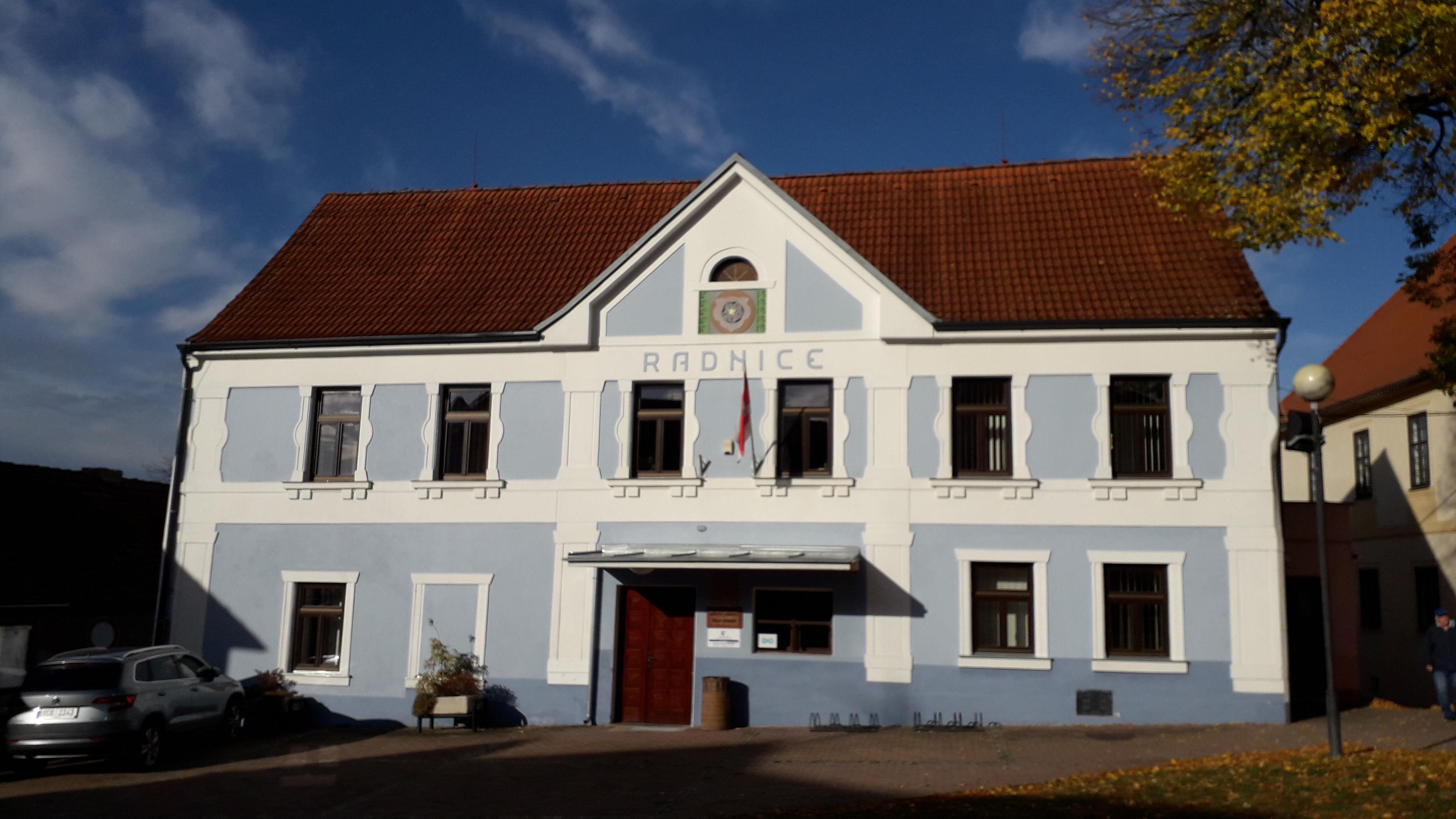 Ledenice - úřad městyse foto 2