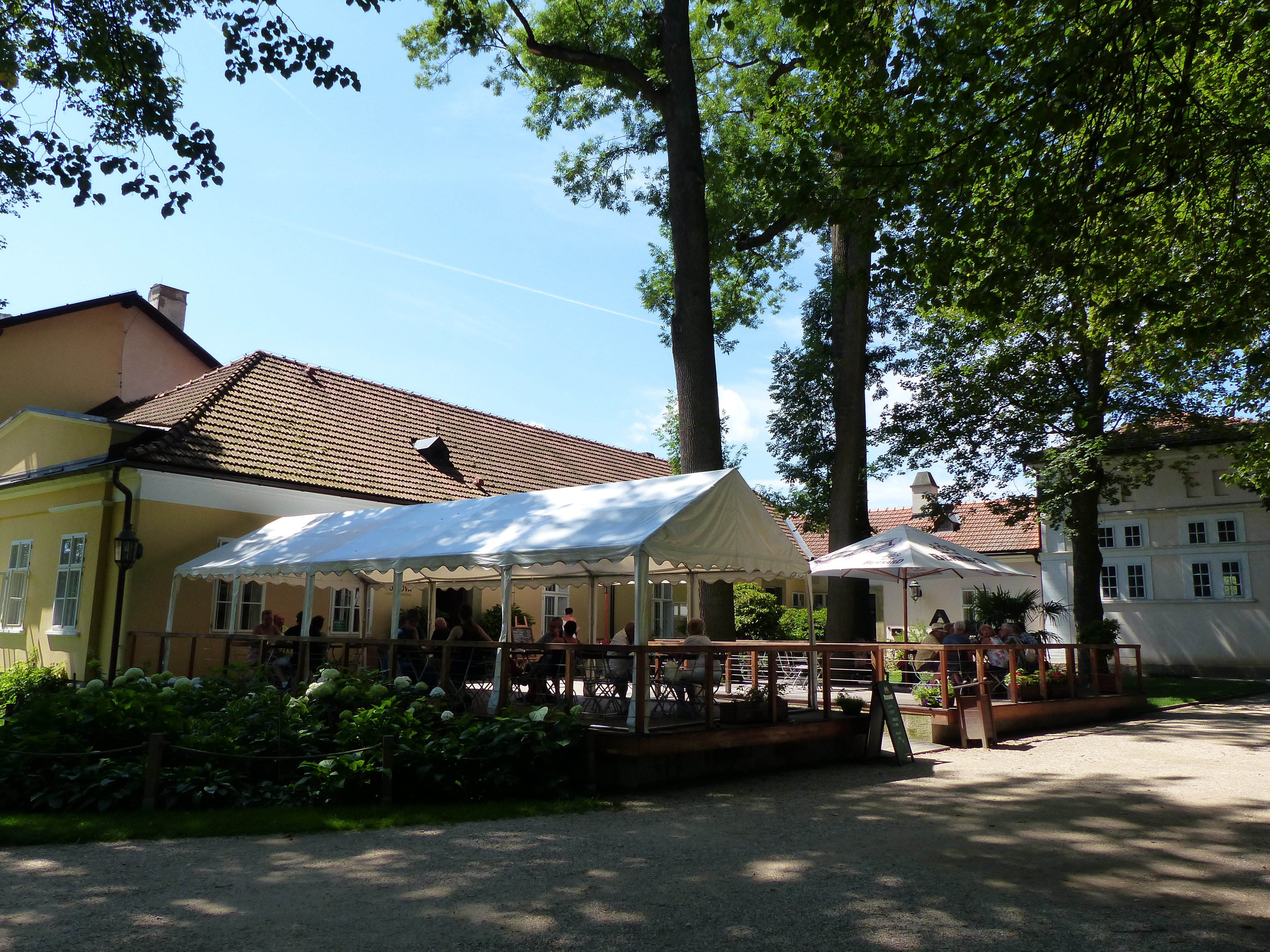 Toniova zámecká kavárna foto 2