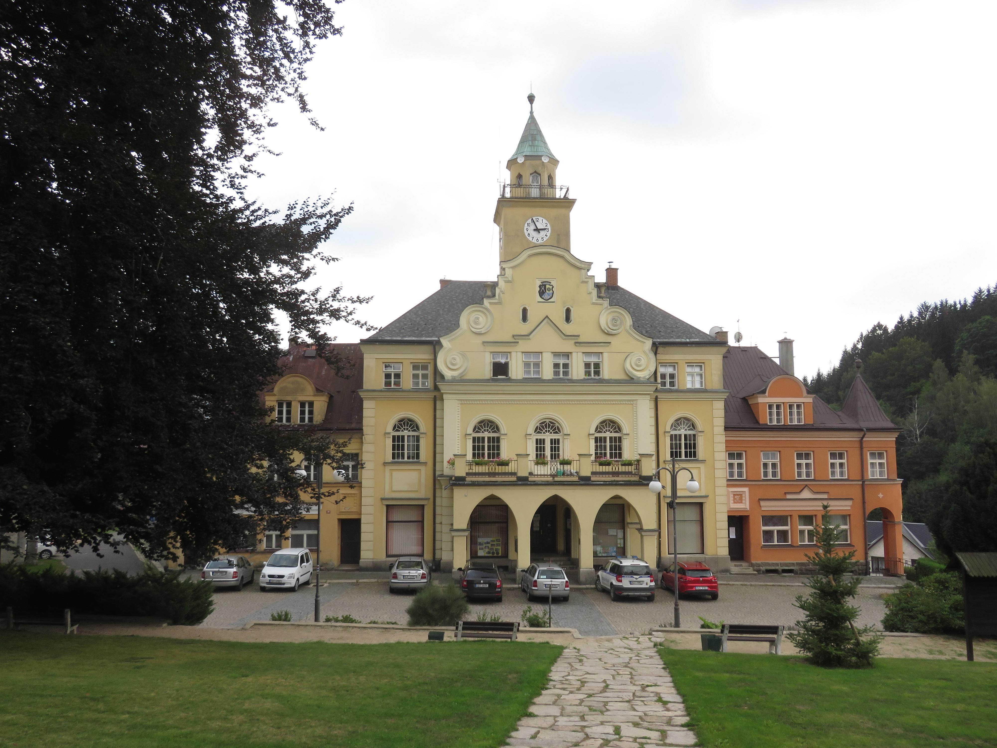 Janov nad Nisou - obecní úřad foto 4