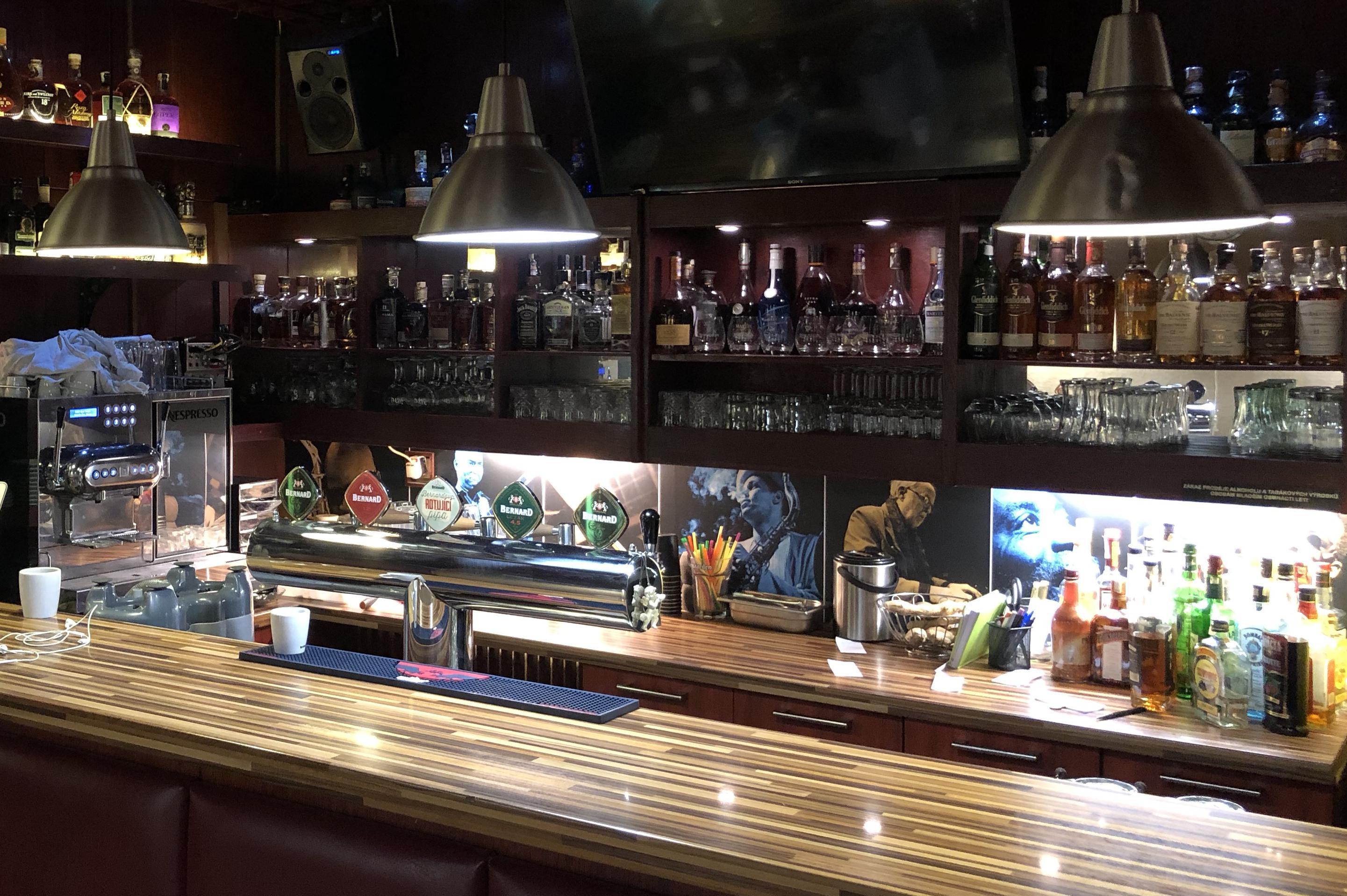 Jazzmine club foto 1