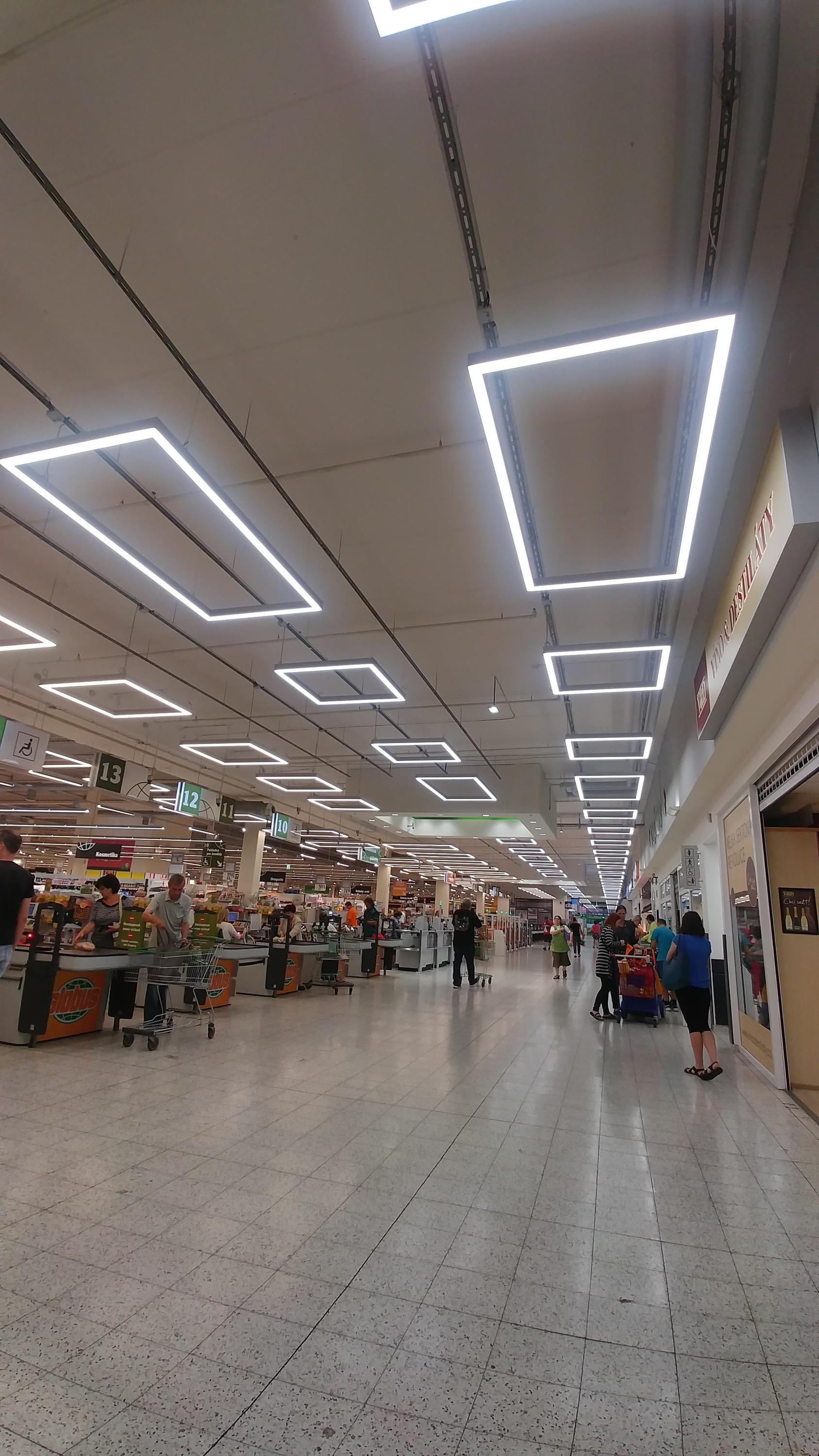 Globus Hypermarket foto 4
