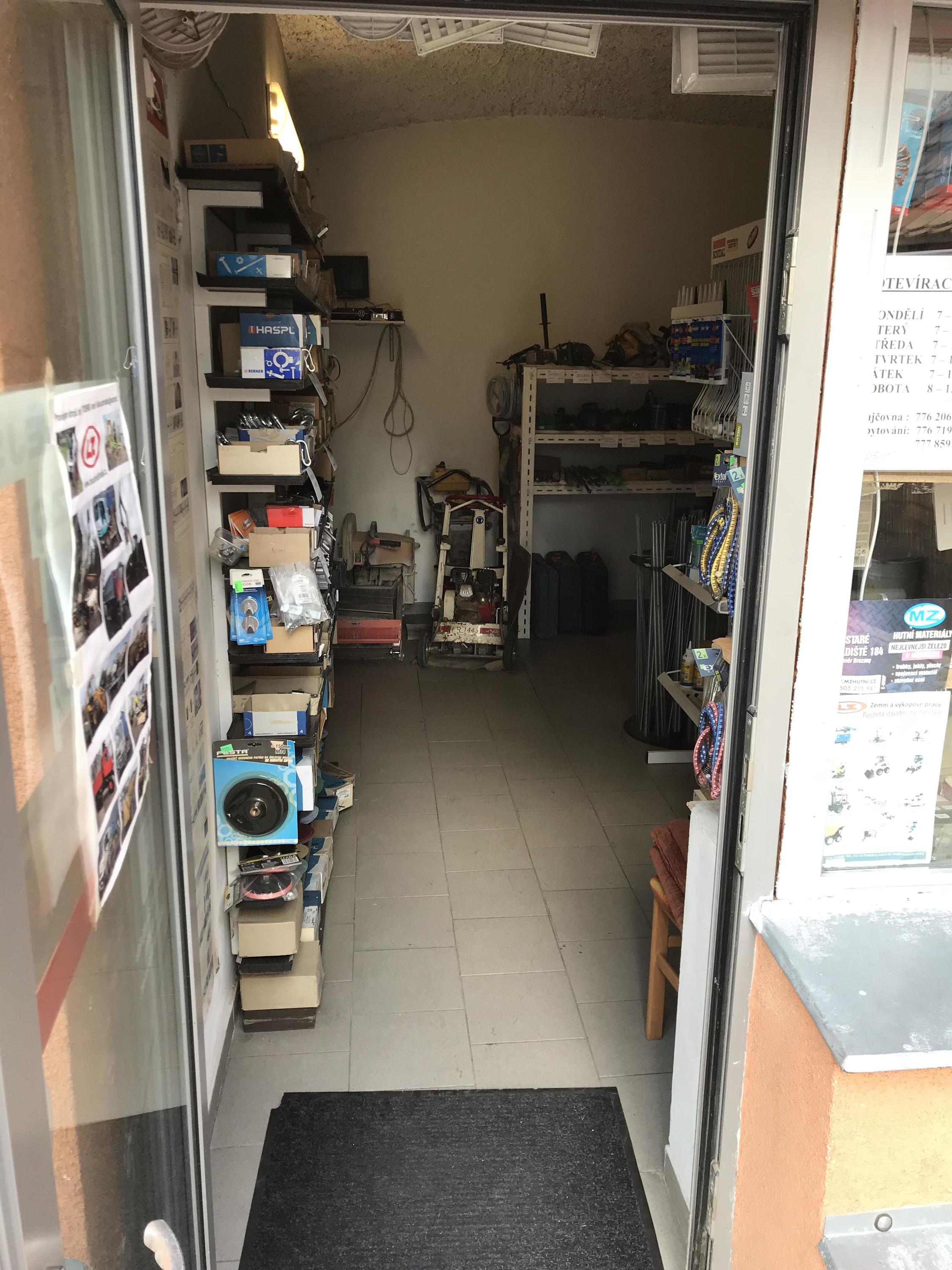 Půjčovna nářadí - Lukáš Zahrádka foto 2