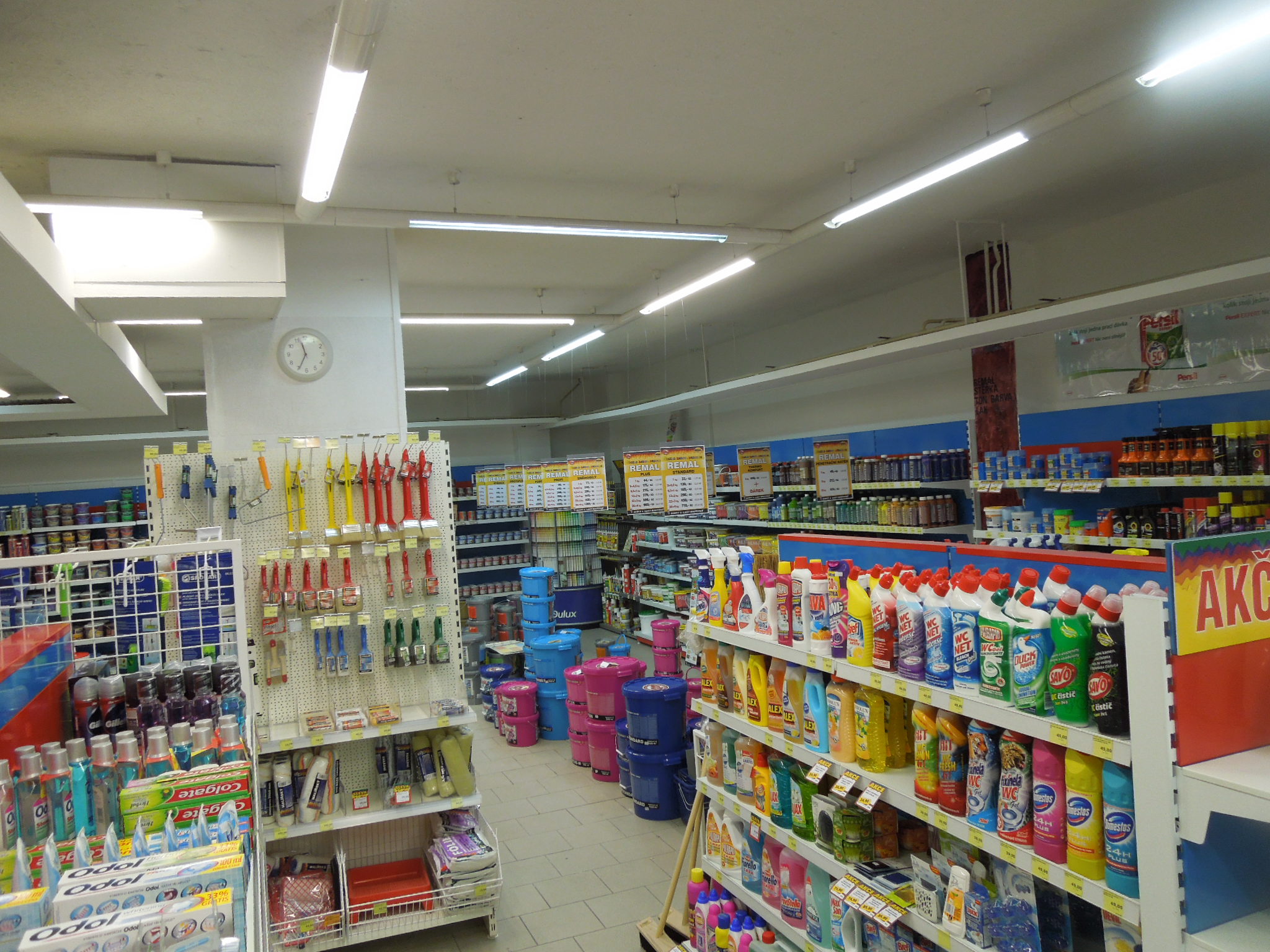 BARVY A LAKY DROGERIE foto 5
