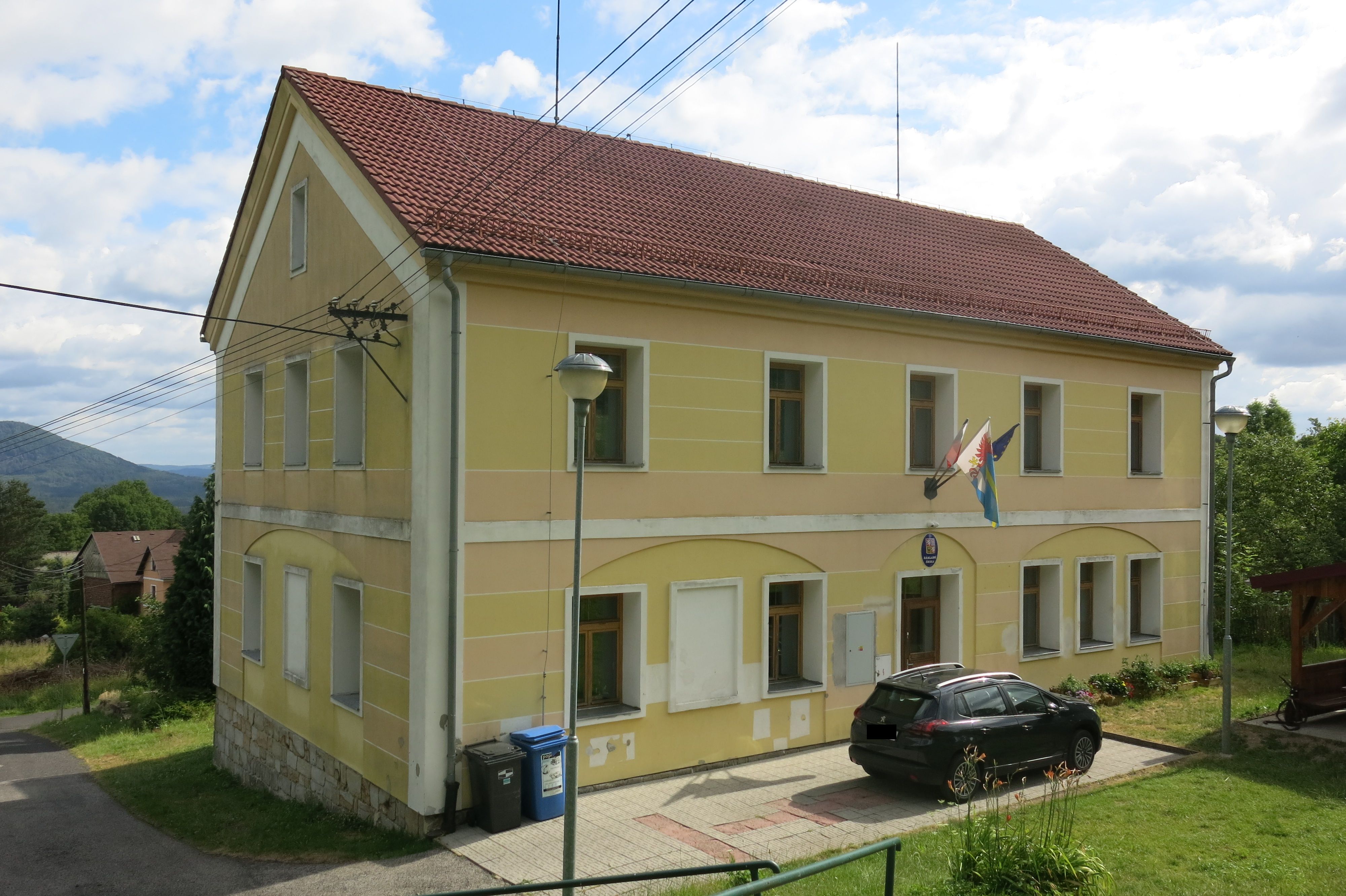 ZŠ a MŠ Huntířov