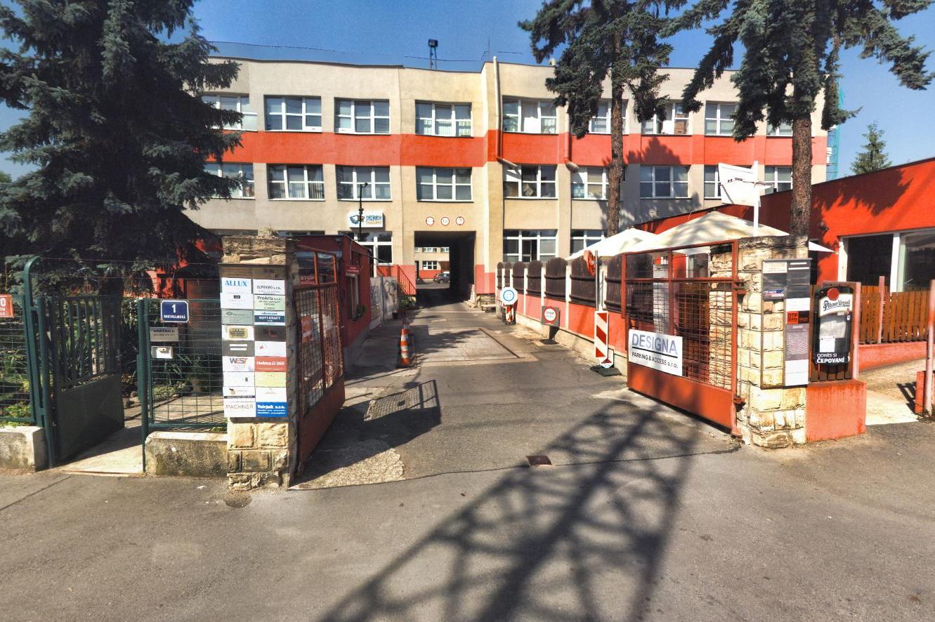 SURFACE SOLUTIONS s.r.o.