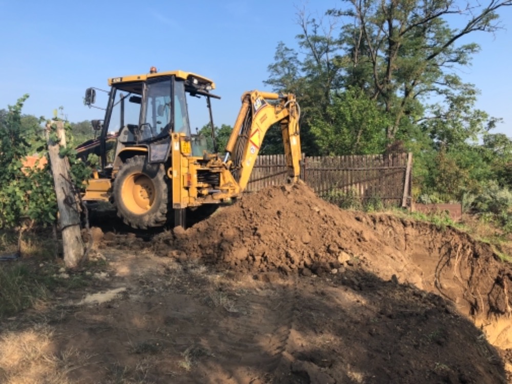 Soňa Hrňová - zemní a výkopové práce, autodoprava foto 2