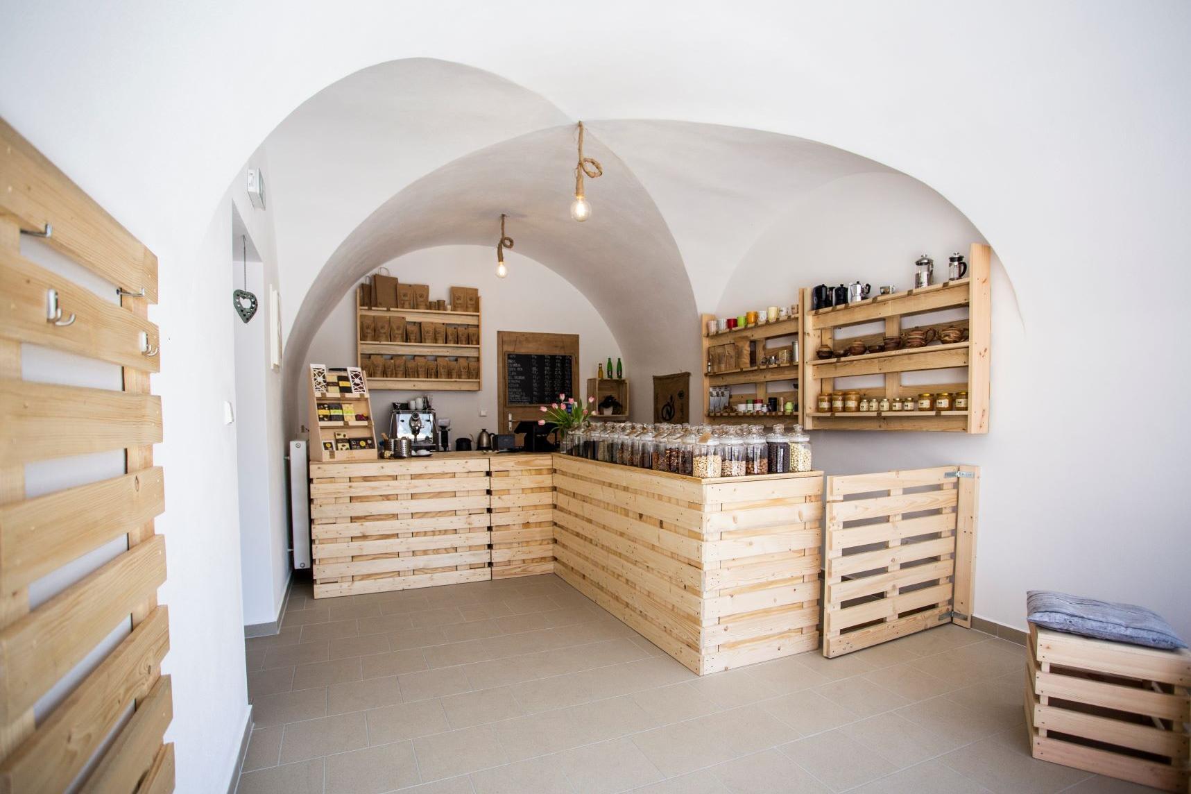 Čaj a Káva U Palet