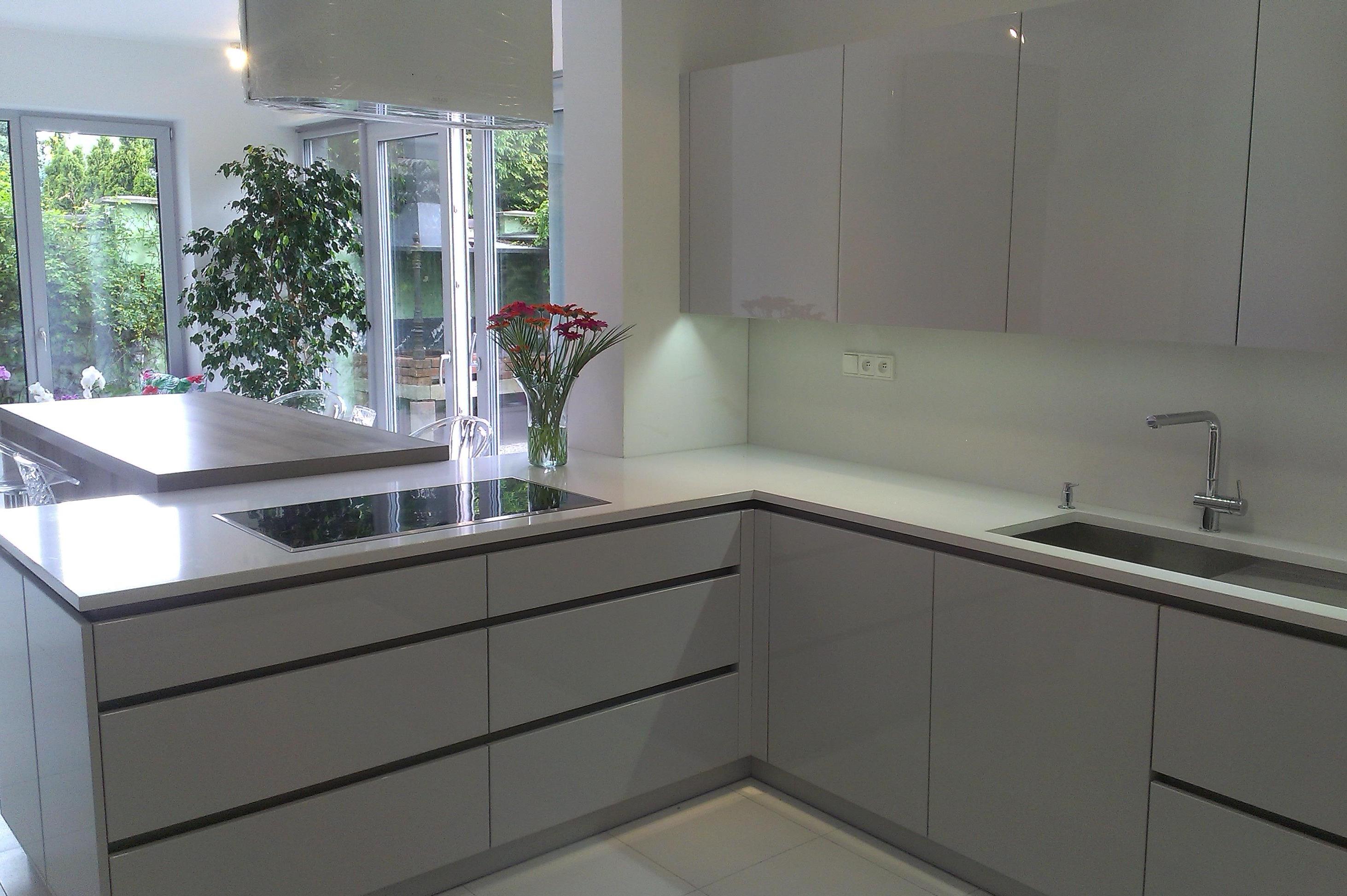 Petr Juhás Kuchyně-skříně