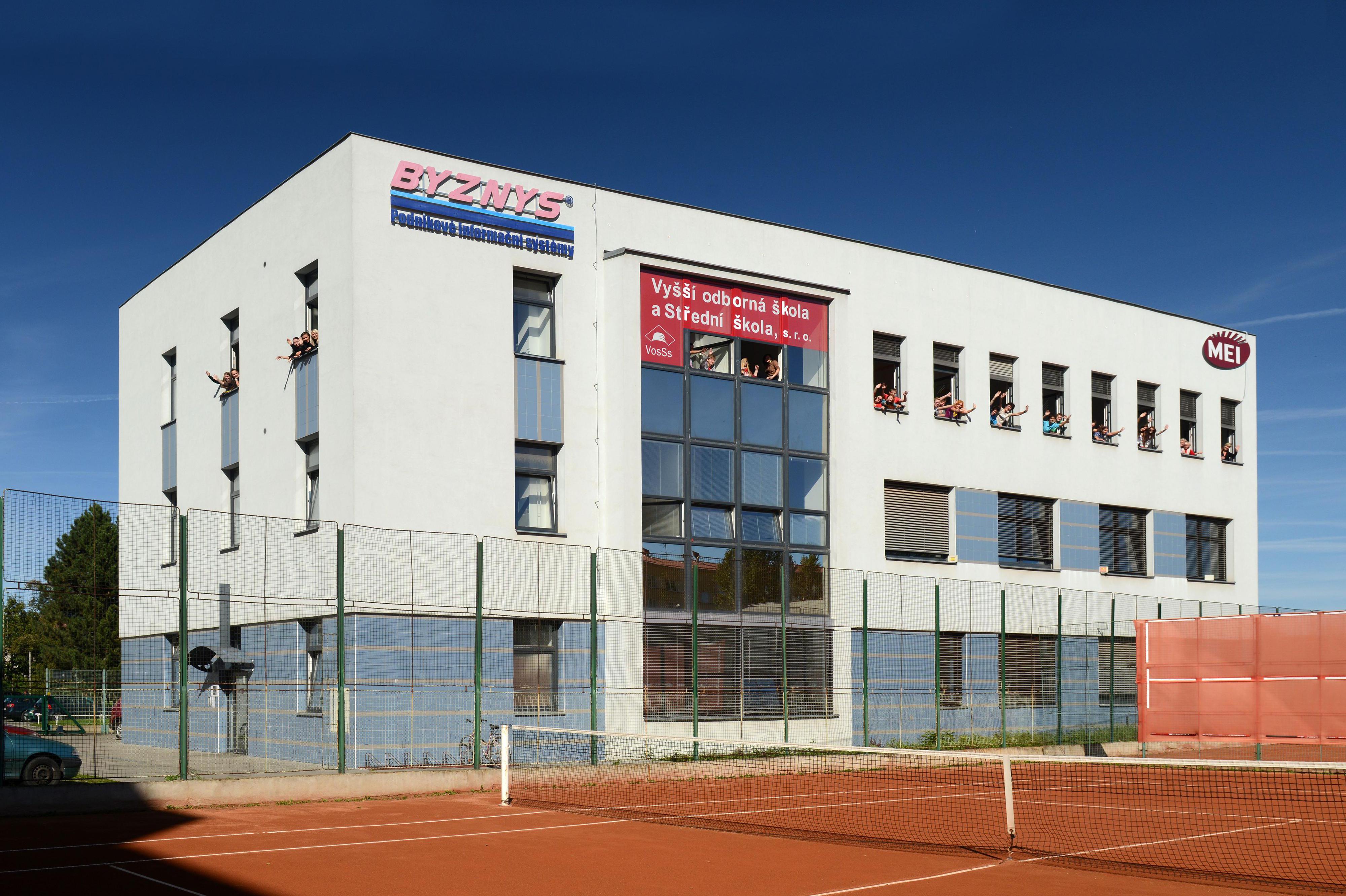 VAKANTIS střední škola, s.r.o.