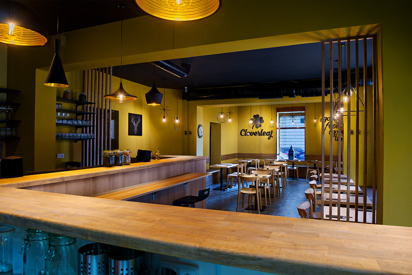 Cloverleaf Restaurace foto 3