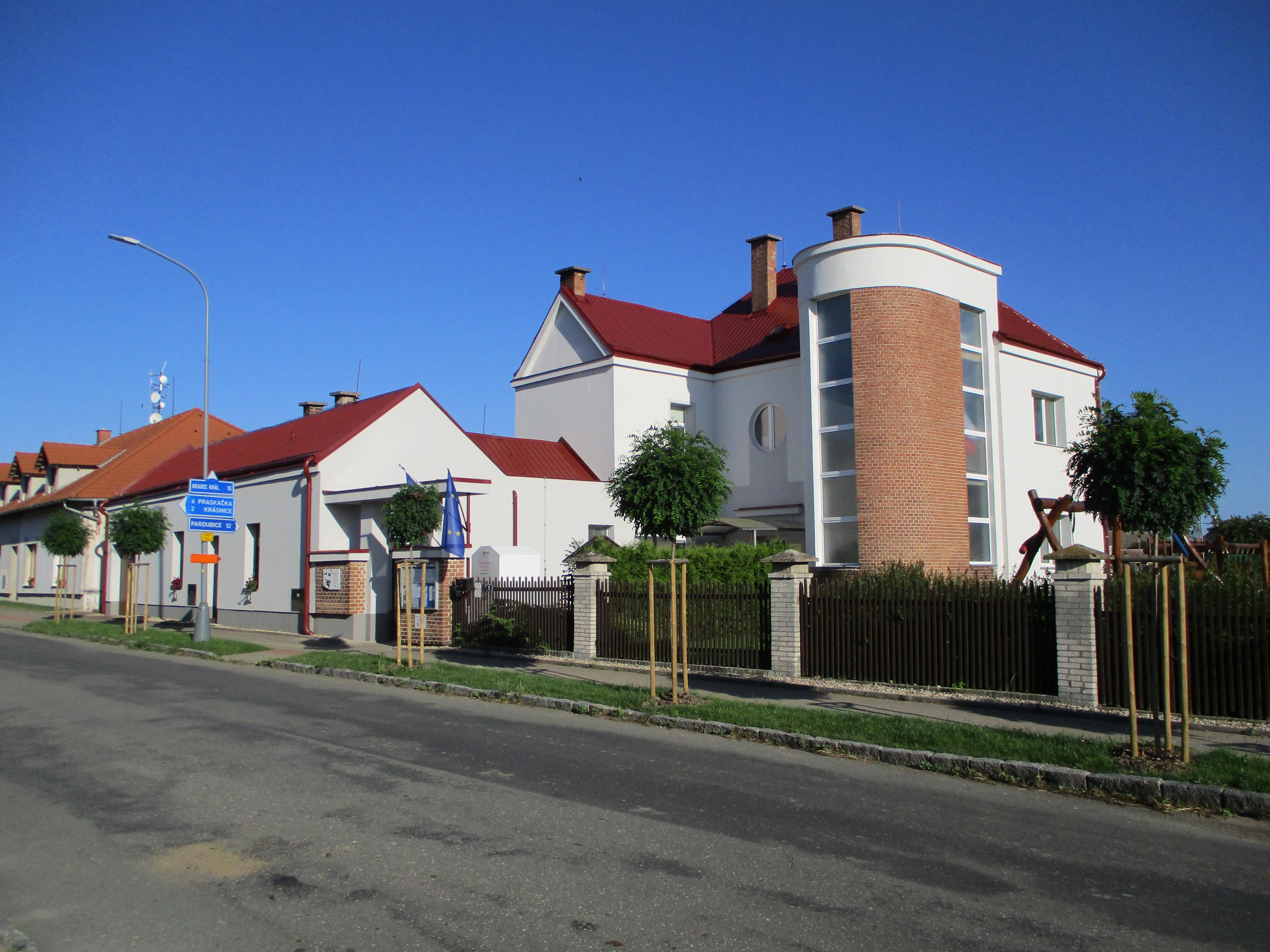 Staré Ždánice - obecní úřad